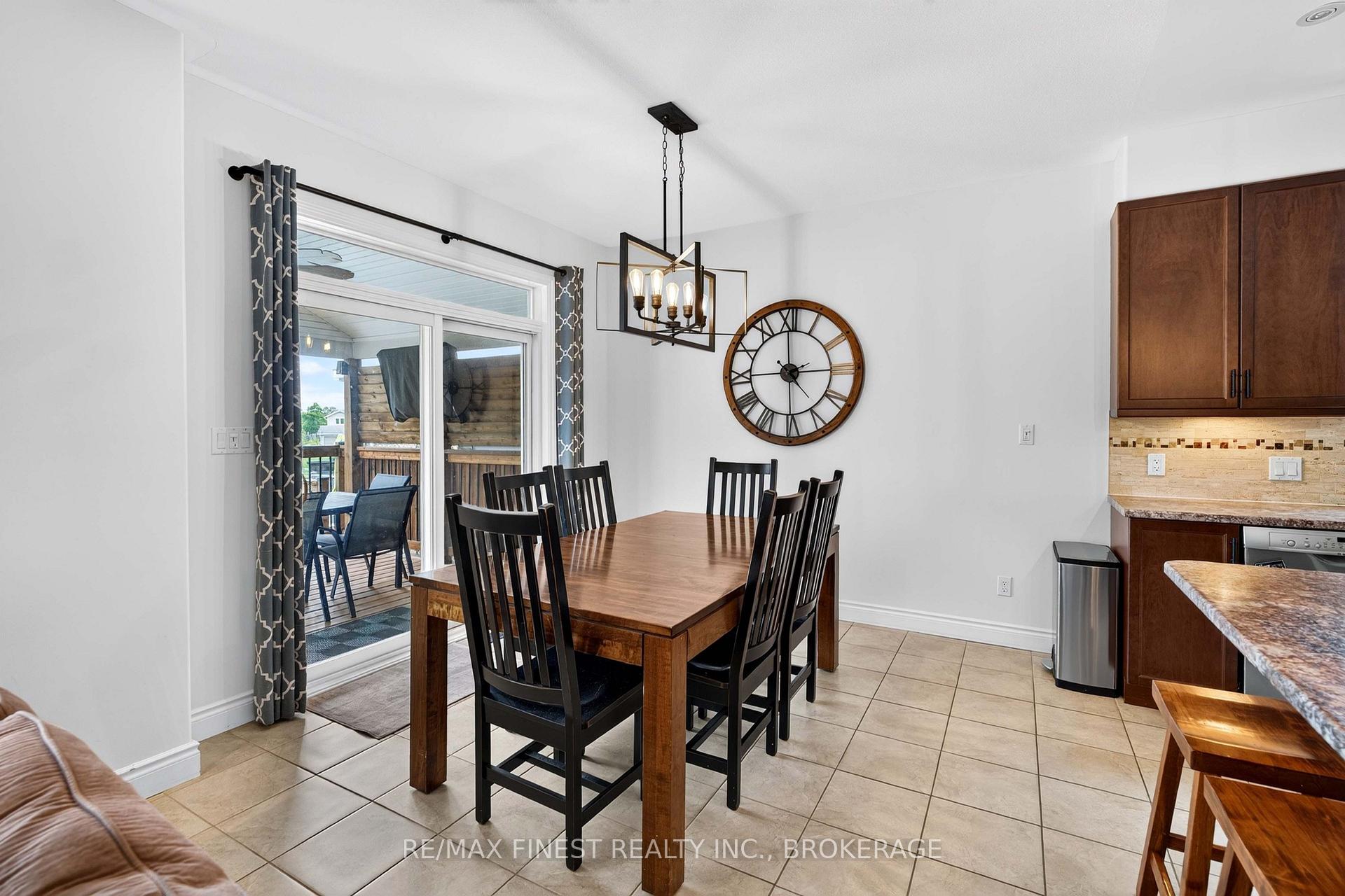 Photo 14 of 1593 Providence Crescent, Kingston, City Northwest — HOMEH