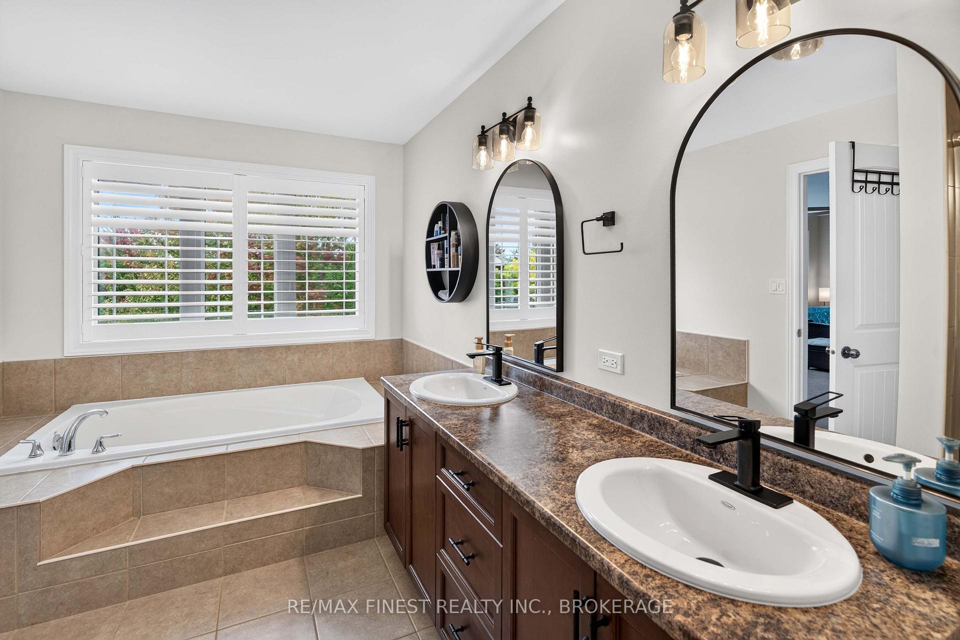 Photo 32 of 1593 Providence Crescent, Kingston, City Northwest — HOMEH
