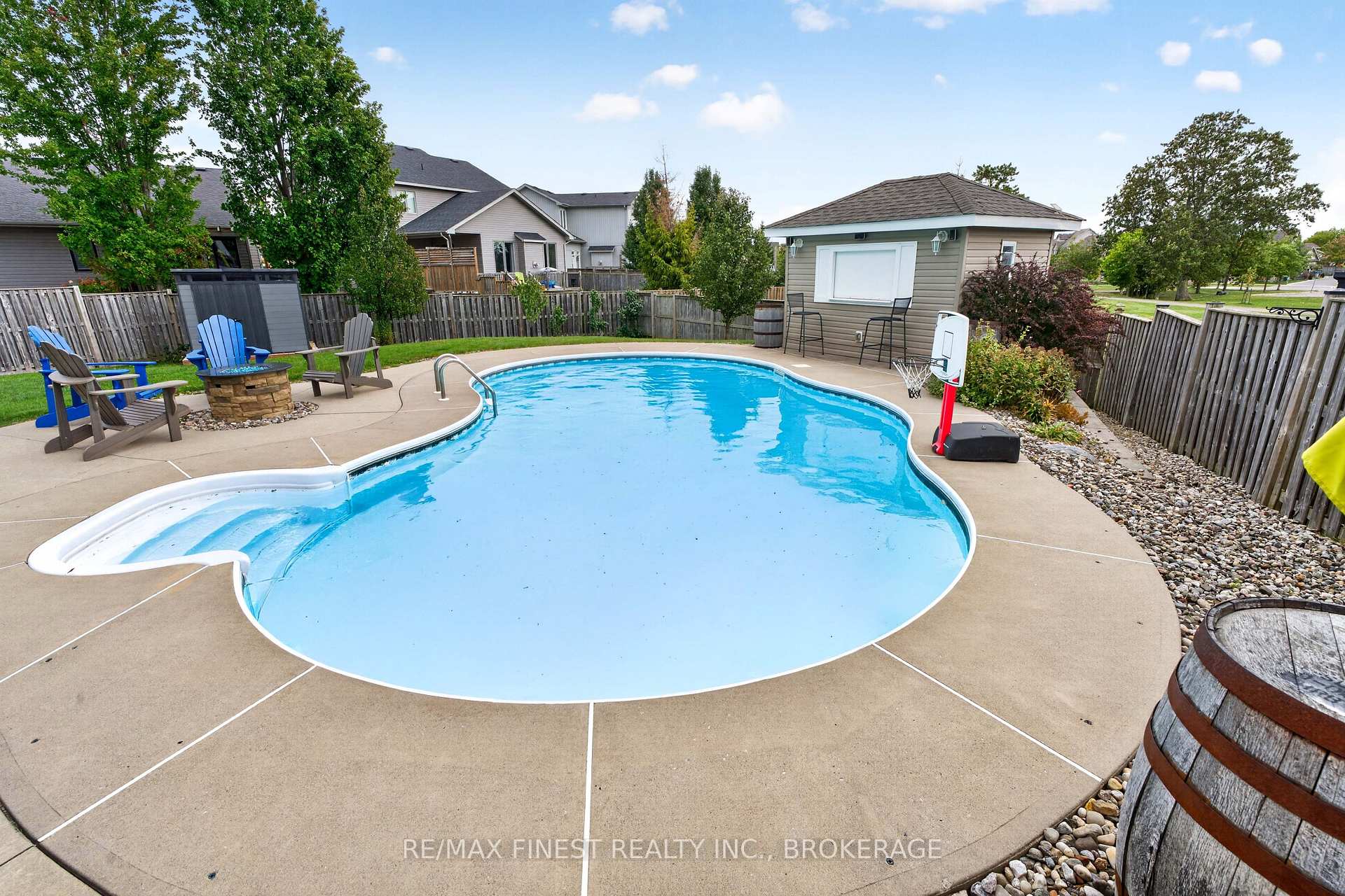 Photo 44 of 1593 Providence Crescent, Kingston, City Northwest — HOMEH