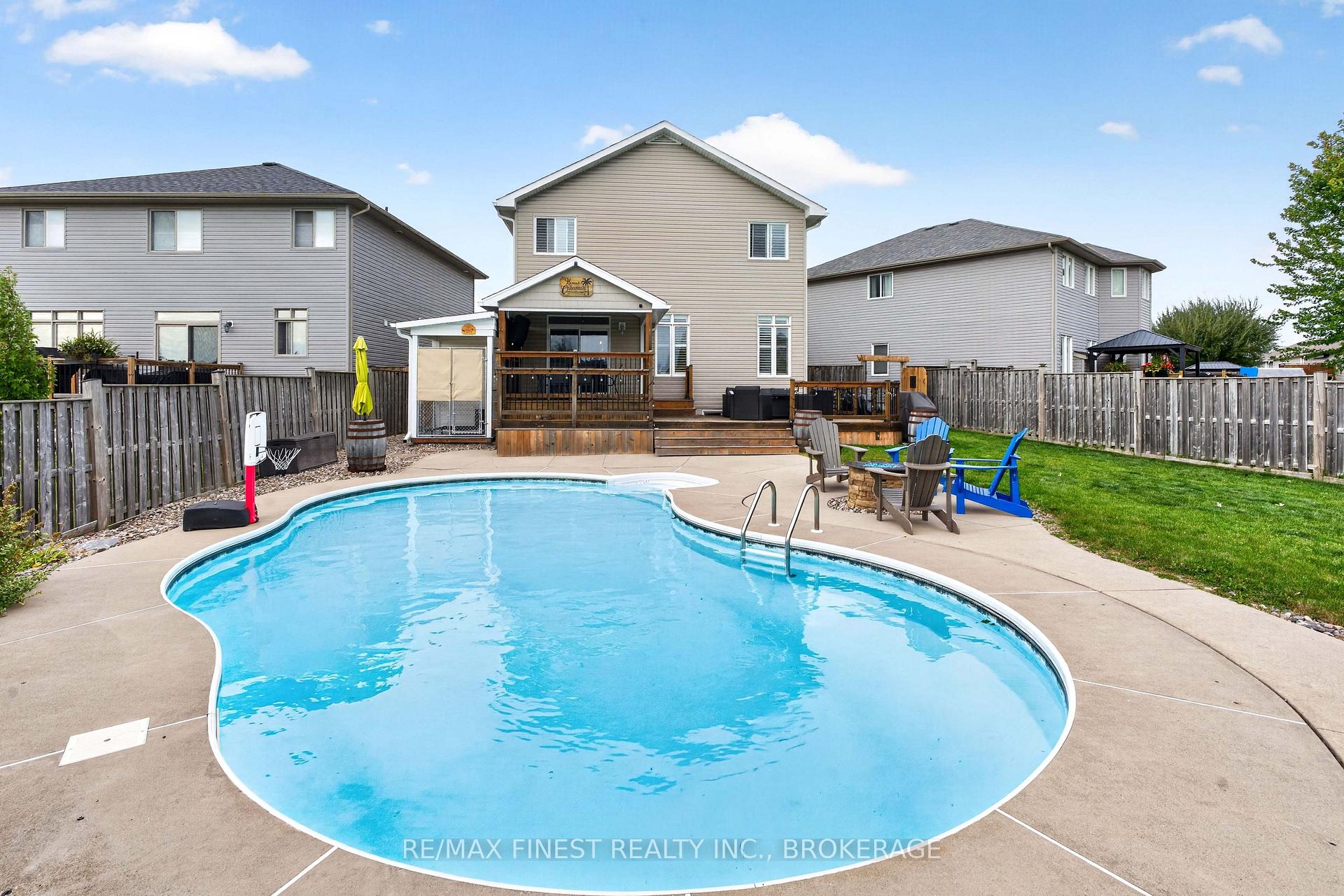 Photo 45 of 1593 Providence Crescent, Kingston, City Northwest — HOMEH