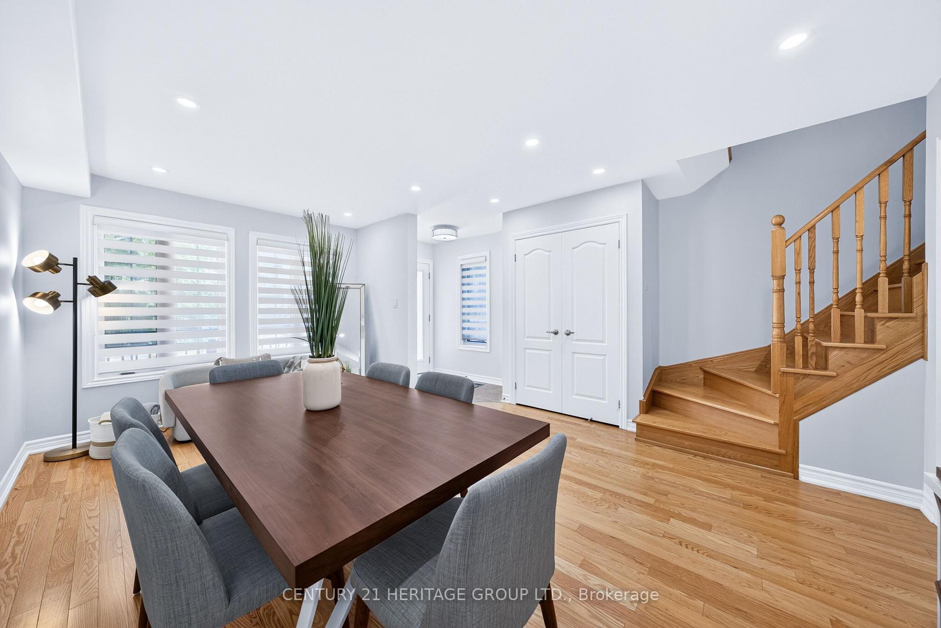 Photo 5 of 244 Gord Clelland Gate, Newmarket, Woodland Hill — HOMEH