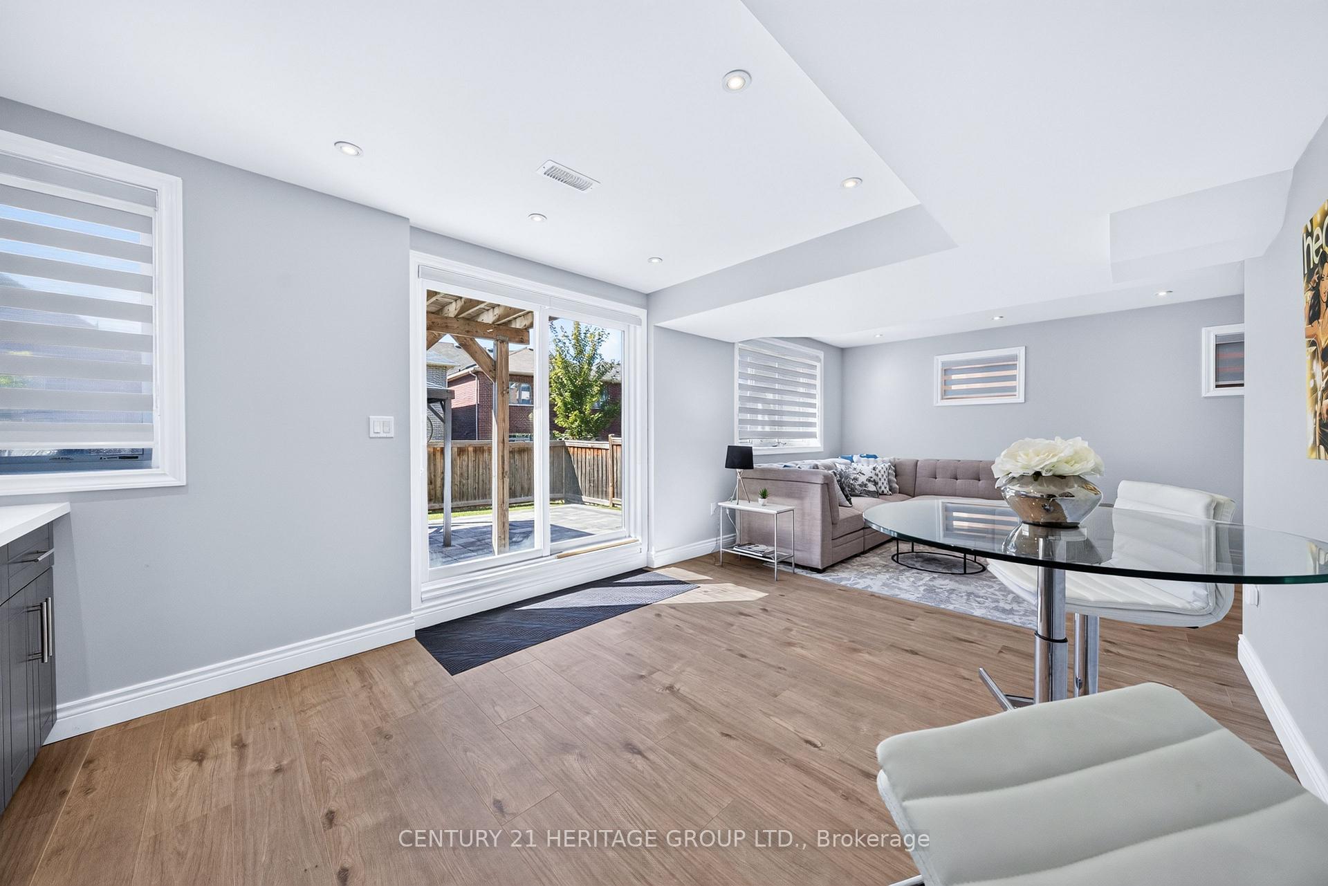 Photo 42 of 244 Gord Clelland Gate, Newmarket, Woodland Hill — HOMEH