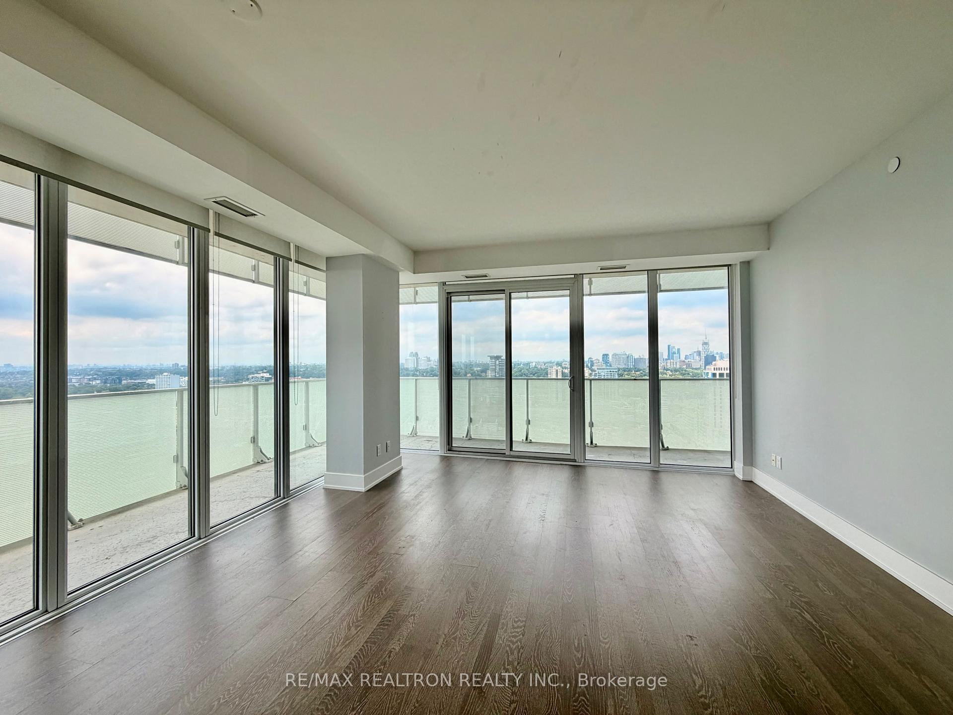 Photo 7 of Unit 2806, 200 Bloor Street W, Toronto, The Annex — HOMEH