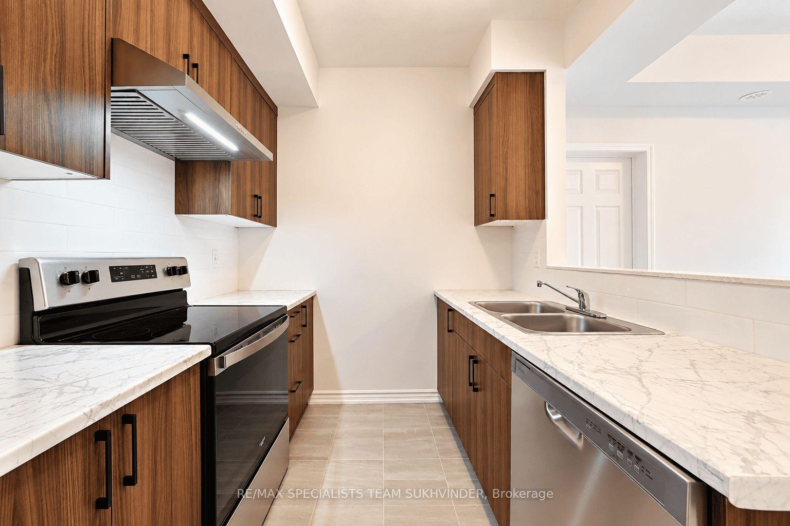 Photo 9 of Unit 146, 250 Sunny Meadows Boulevard, Brampton, Sandringham-Wellington — HOMEH