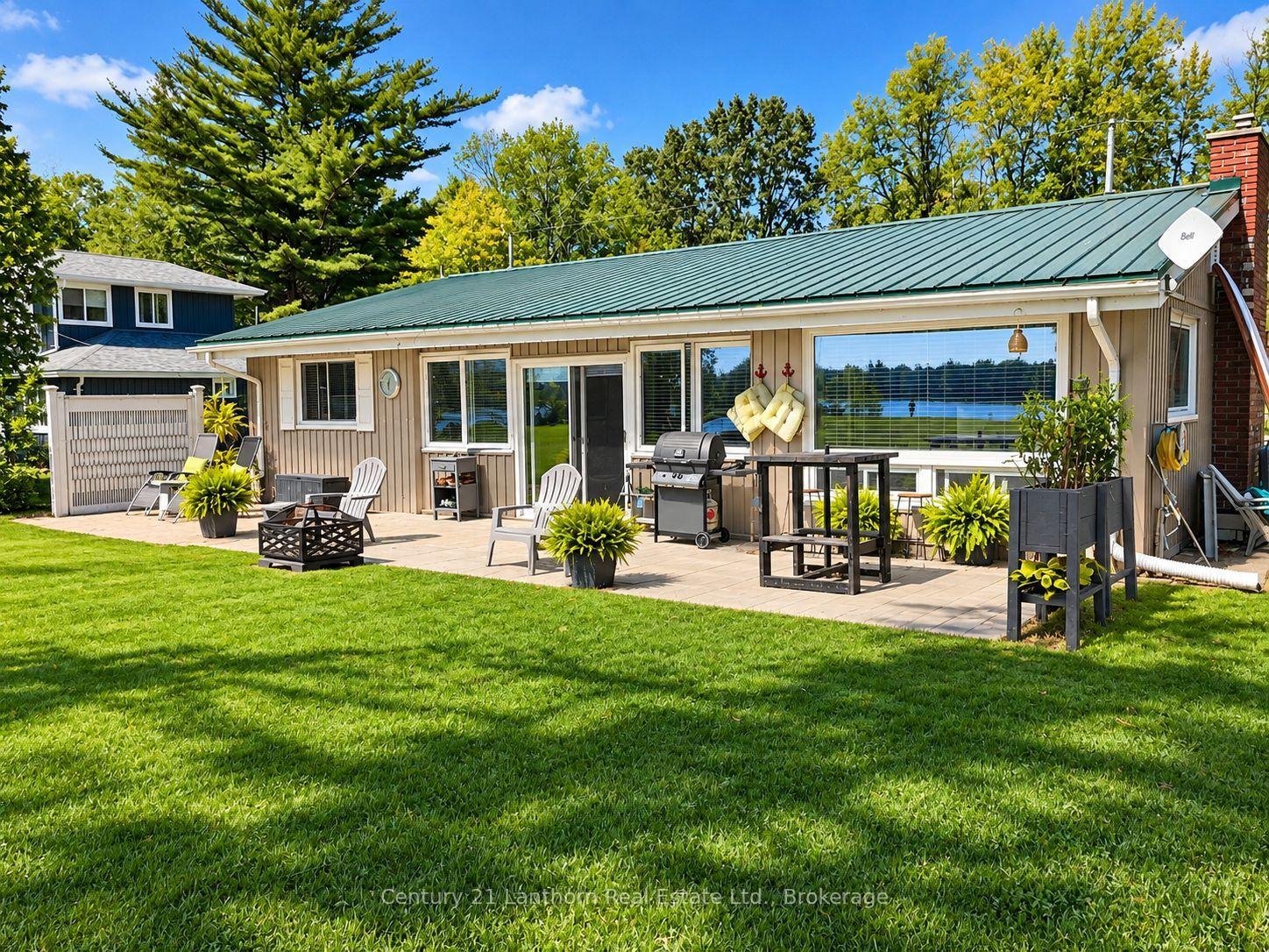 Photo 2 of 27 Willow Point Road, Brighton, Rural Brighton — HOMEH