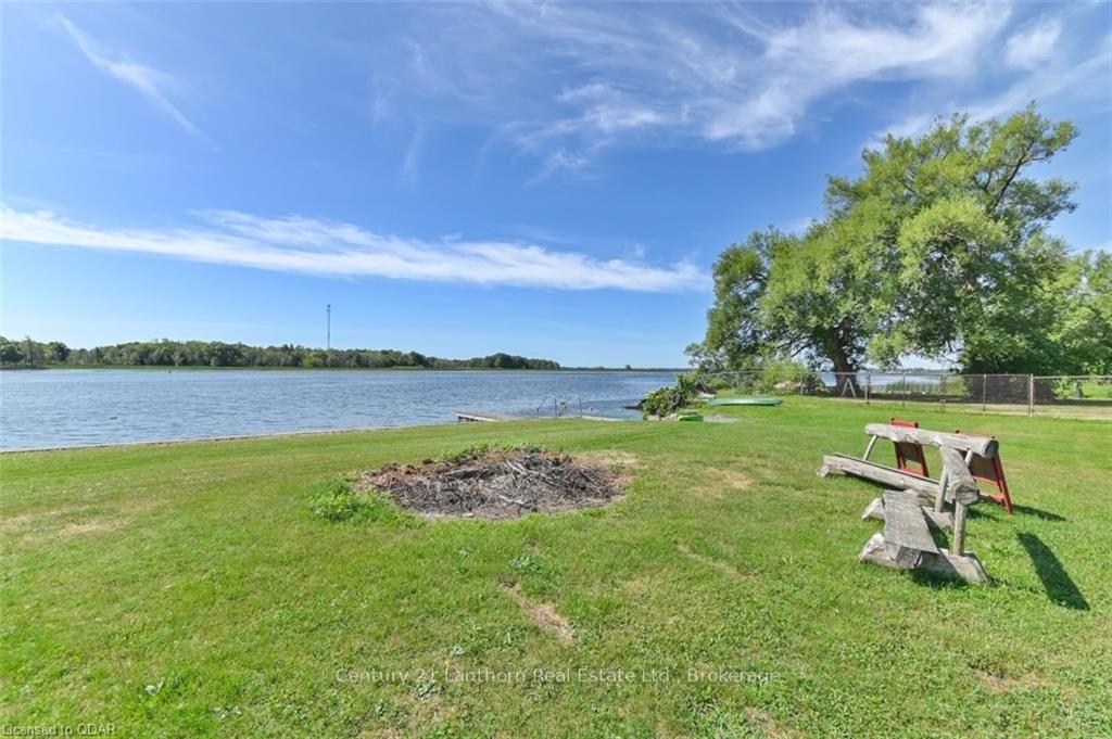 Photo 16 of 27 Willow Point Road, Brighton, Rural Brighton — HOMEH