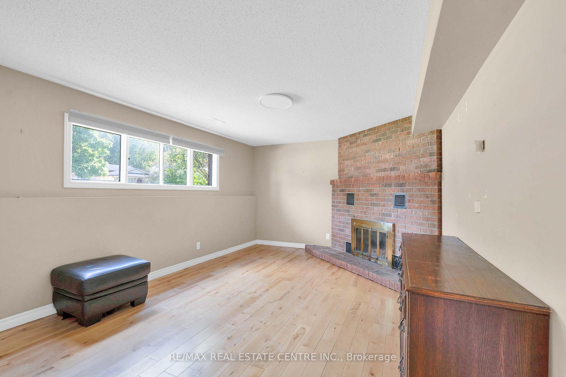 Photo 27 of 141 Cedar Crest Street, Kitchener, Forest Heights — HOMEH