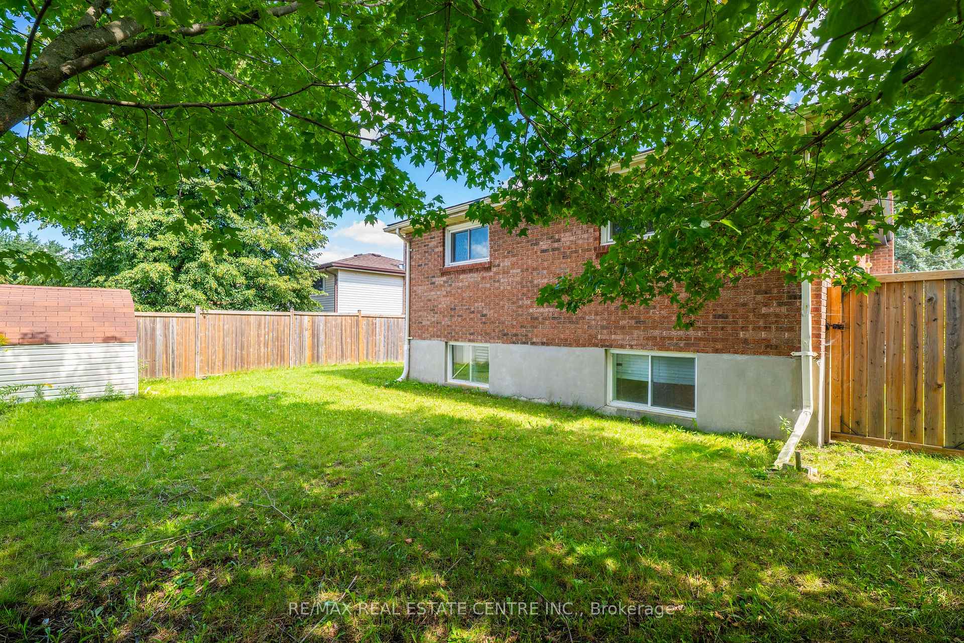 Photo 30 of 141 Cedar Crest Street, Kitchener, Forest Heights — HOMEH