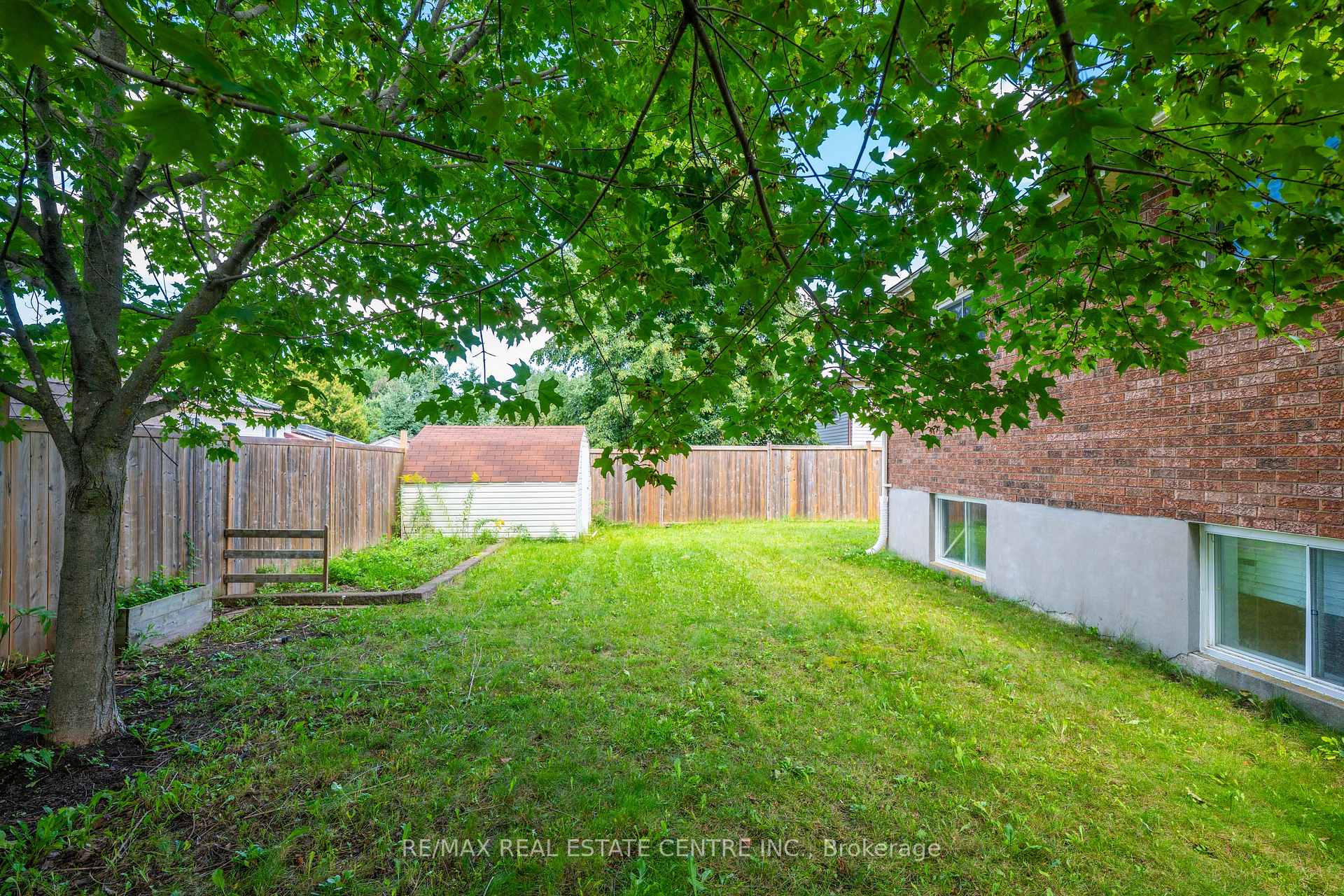 Photo 31 of 141 Cedar Crest Street, Kitchener, Forest Heights — HOMEH