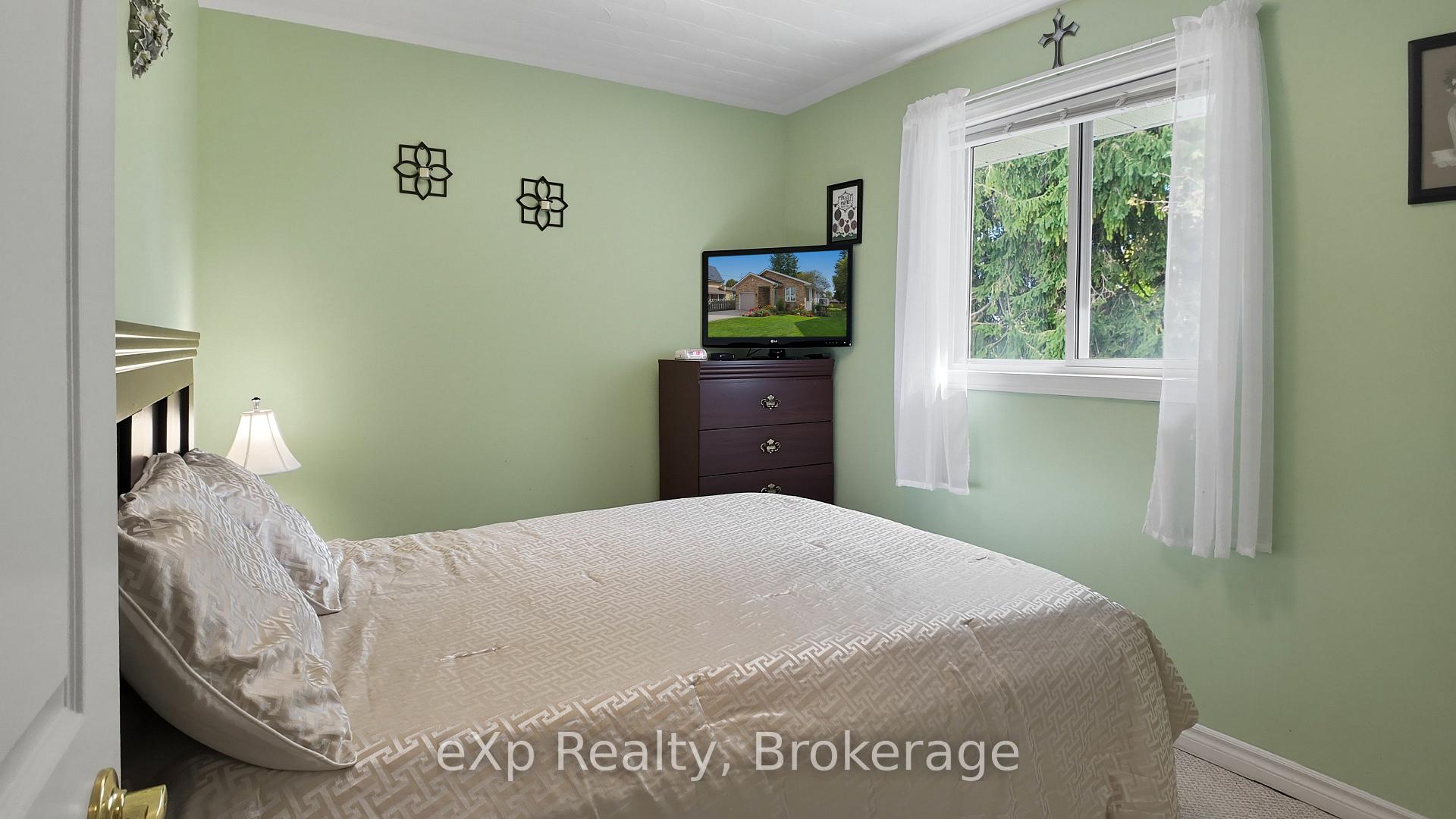 Photo 13 of 565 9th Street, Hanover — HOMEH