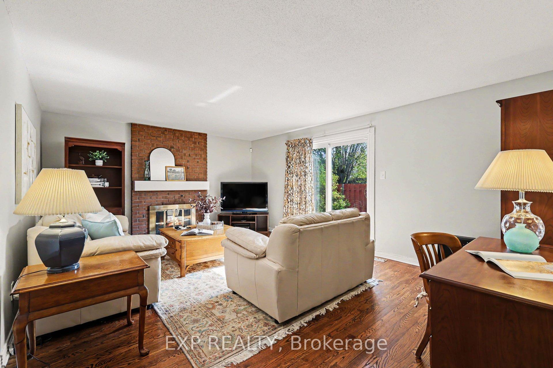 Photo 10 of 105 Country Club Drive, Ottawa, Hunt Club — HOMEH