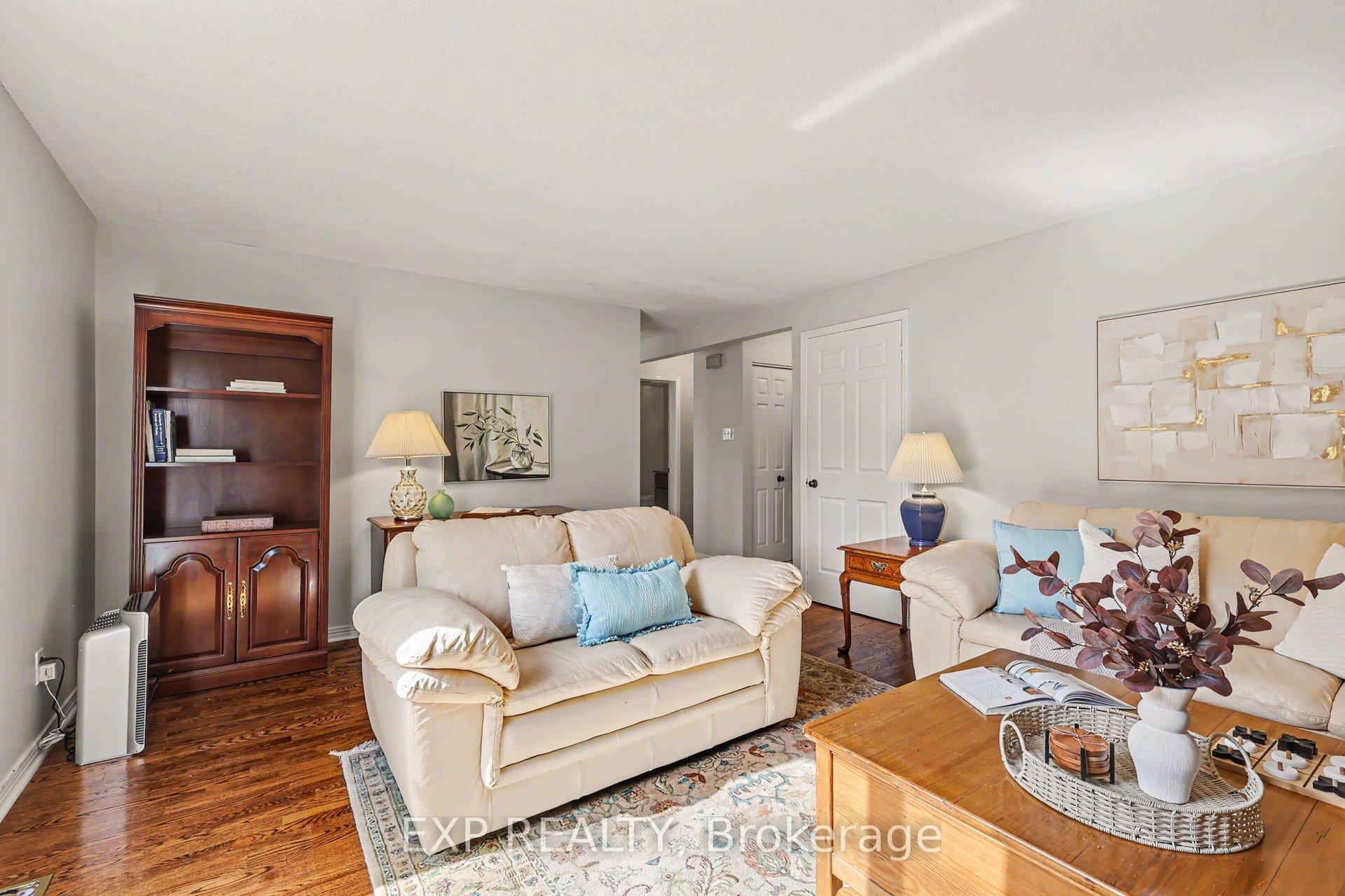 Photo 11 of 105 Country Club Drive, Ottawa, Hunt Club — HOMEH
