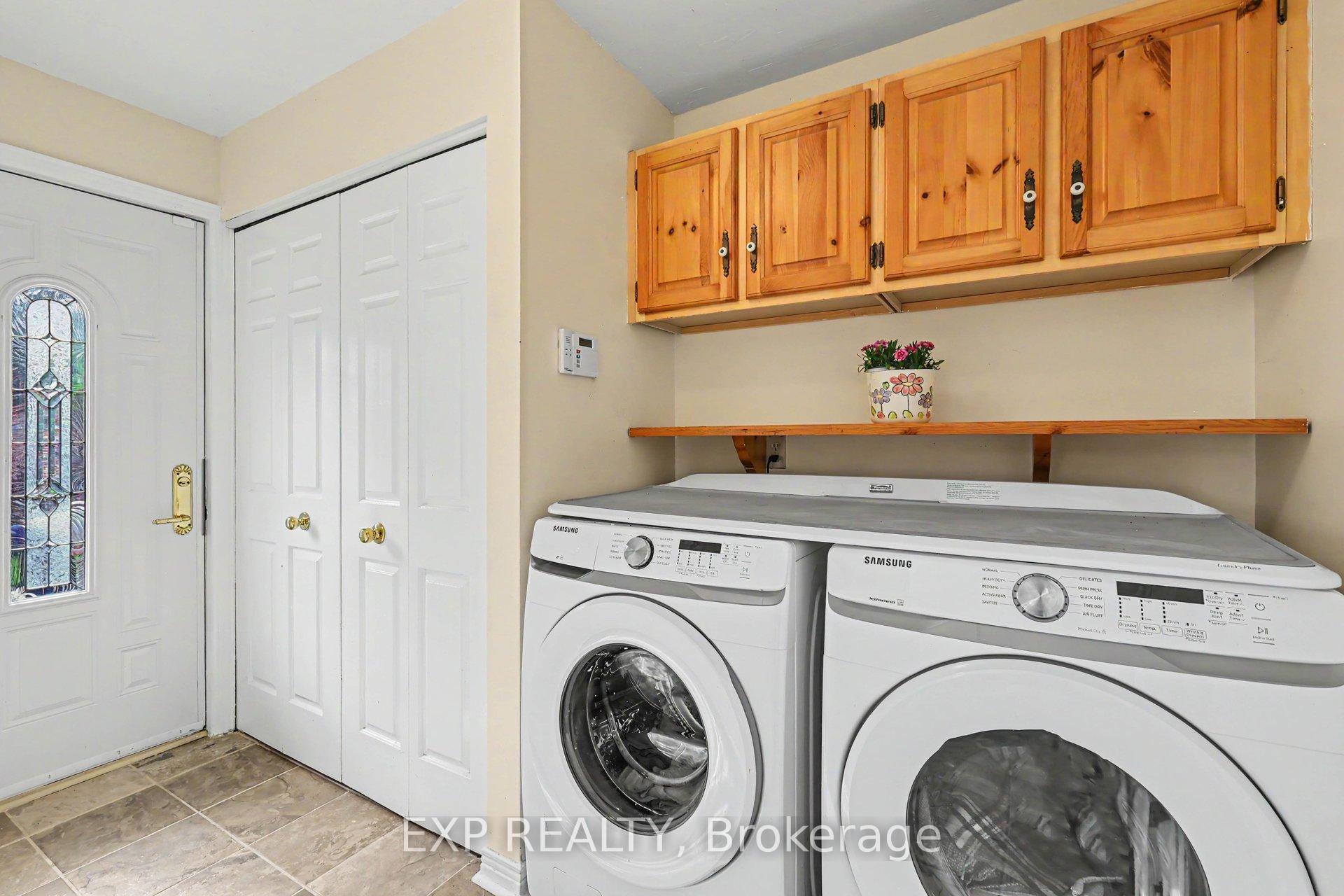 Photo 19 of 105 Country Club Drive, Ottawa, Hunt Club — HOMEH