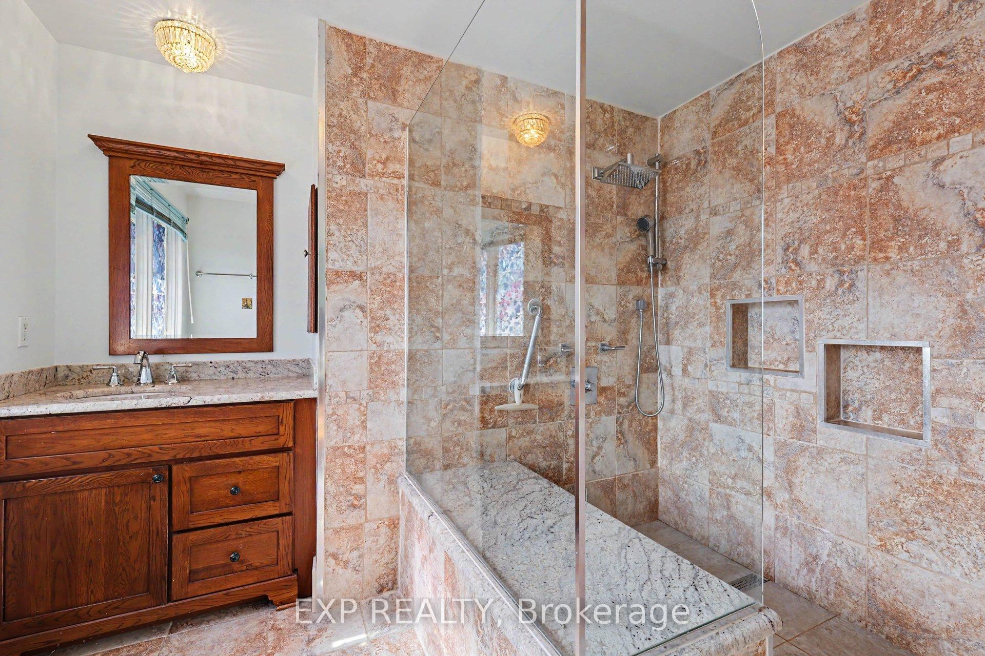 Photo 22 of 105 Country Club Drive, Ottawa, Hunt Club — HOMEH