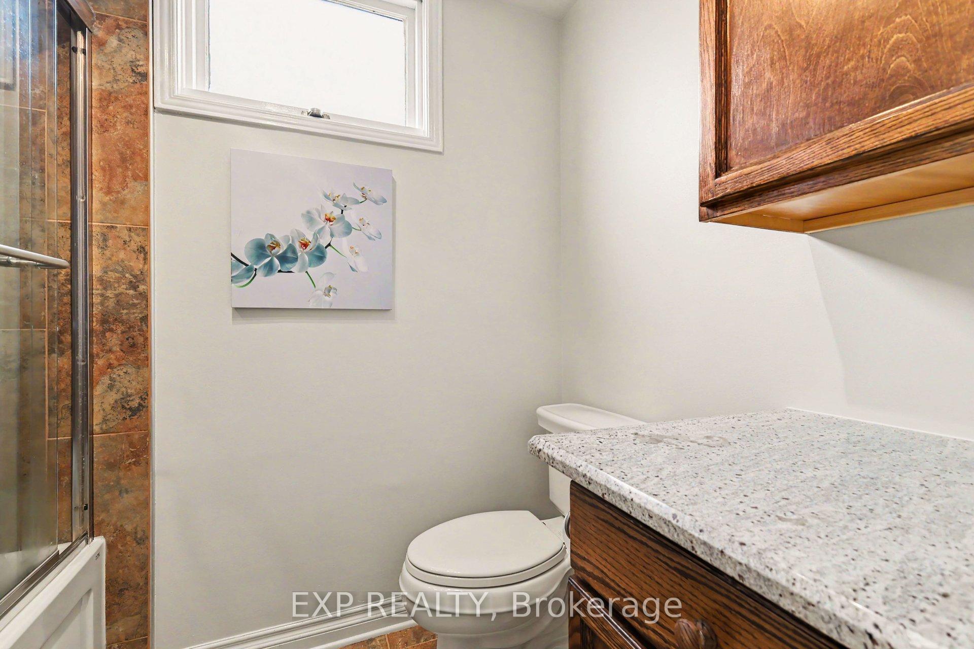 Photo 26 of 105 Country Club Drive, Ottawa, Hunt Club — HOMEH