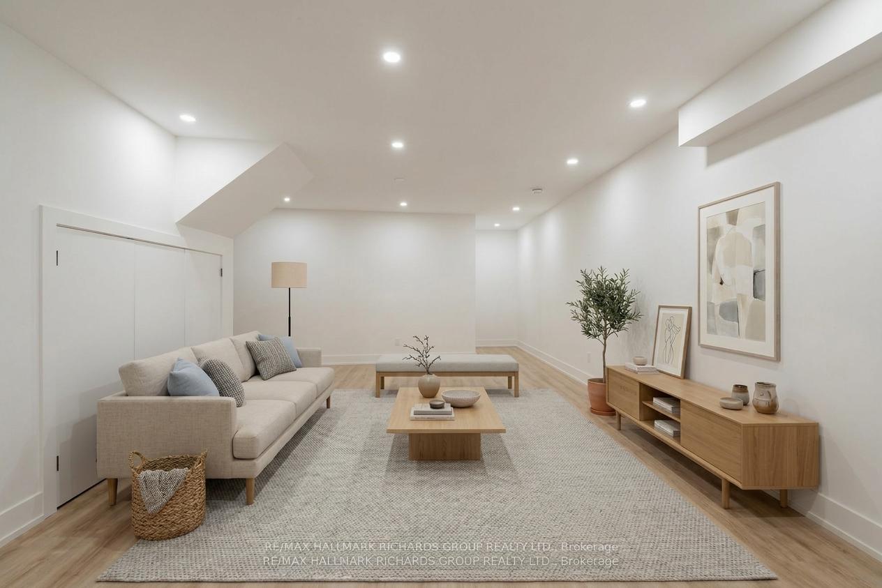 Photo 4 of Unit Lower, 20 Wineva Avenue, Toronto, The Beaches — HOMEH