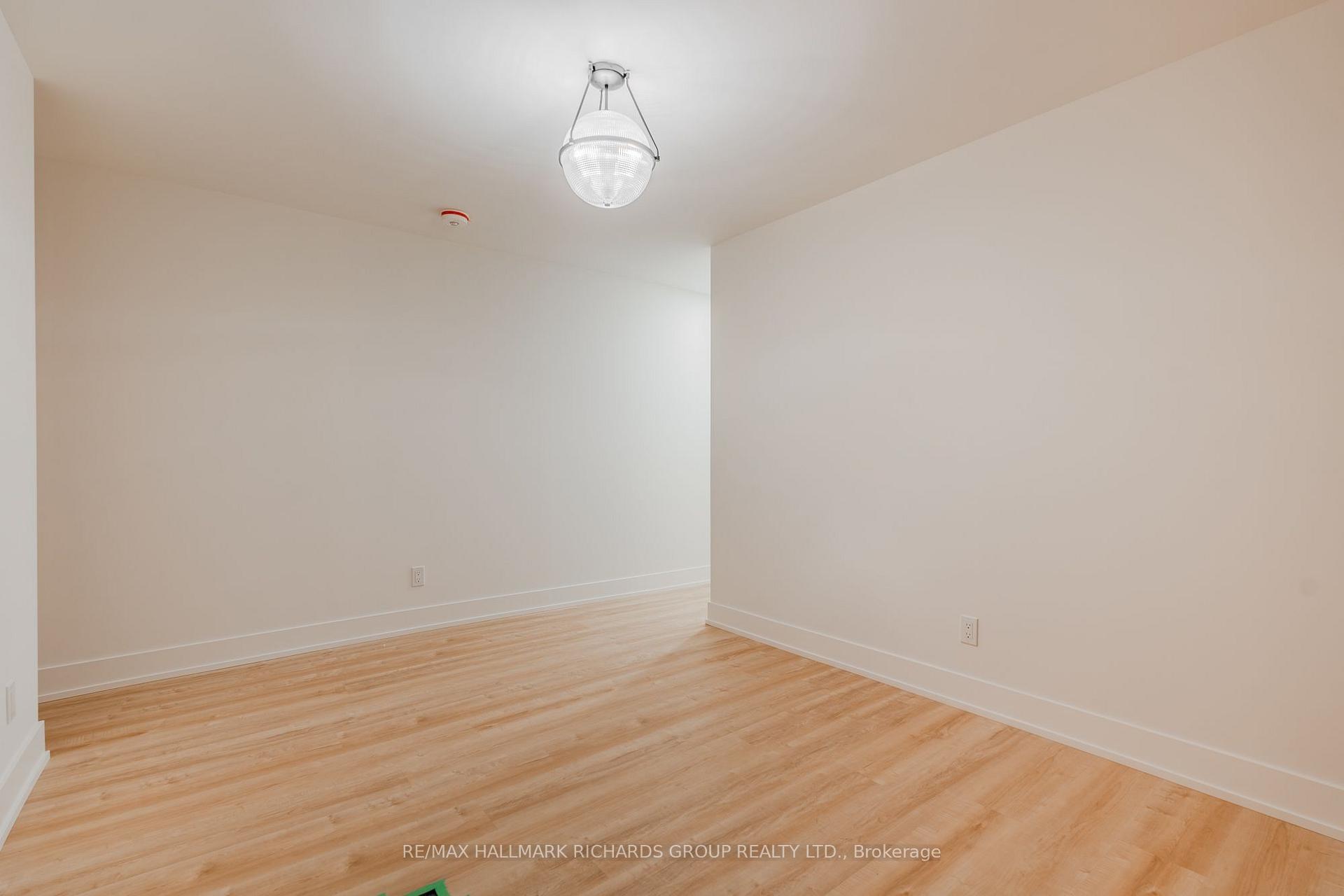 Photo 7 of Unit Lower, 20 Wineva Avenue, Toronto, The Beaches — HOMEH
