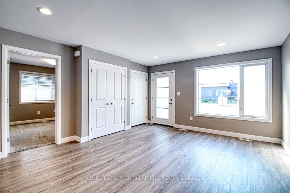 Photo 4 of 100 Arrowhead Lane, Chatham-Kent, Chatham — HOMEH