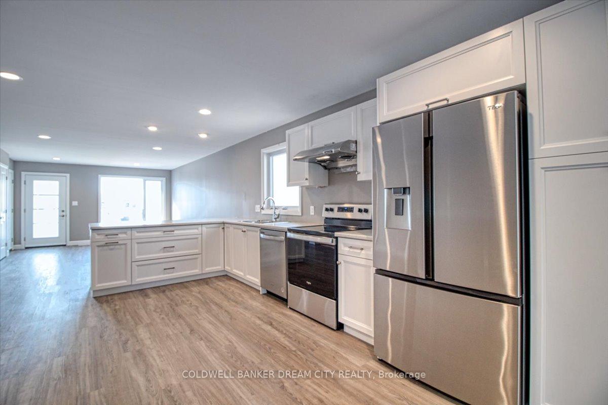 Photo 8 of 100 Arrowhead Lane, Chatham-Kent, Chatham — HOMEH