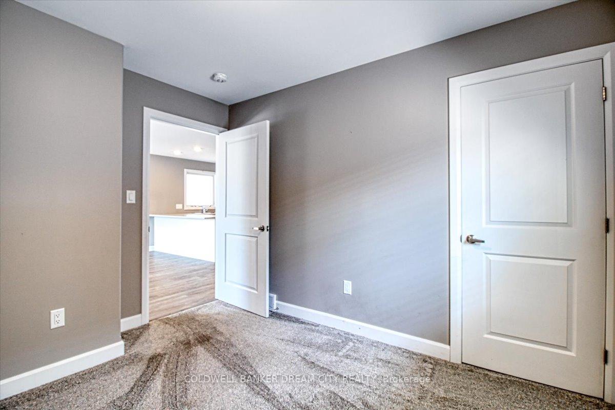 Photo 24 of 100 Arrowhead Lane, Chatham-Kent, Chatham — HOMEH