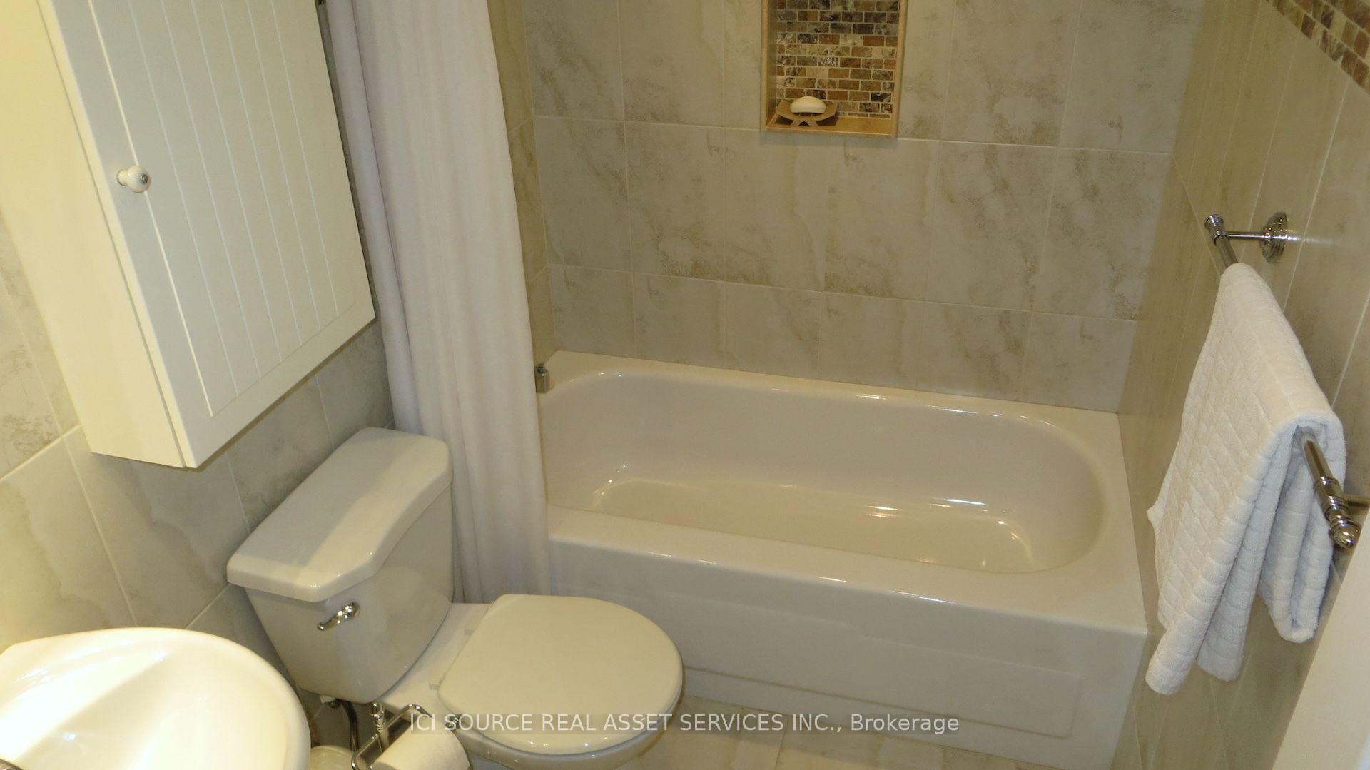 Photo 16 of Unit 1702, 50 Quebec Avenue, Toronto, High Park North — HOMEH