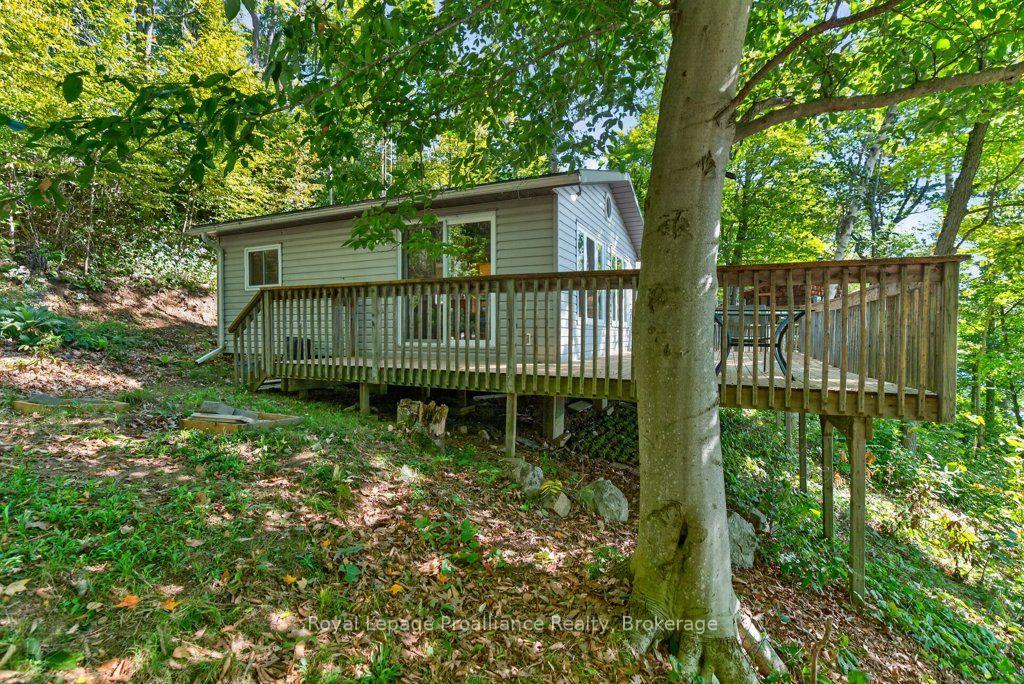Photo 6 of 1239 Chimney Point Lane, North Frontenac, Frontenac North — HOMEH