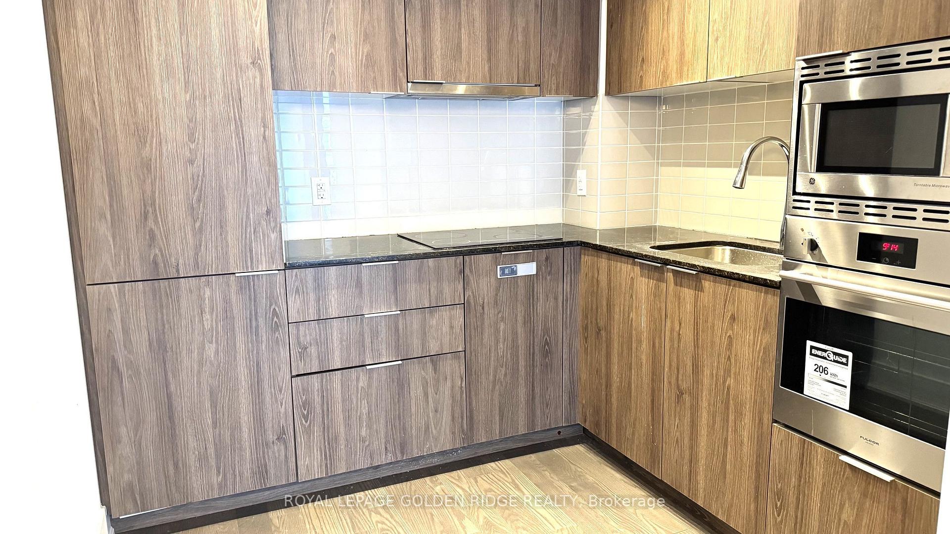 Photo 5 of Unit 1913, 955 Bay Street, Toronto, Bay Street Corridor — HOMEH