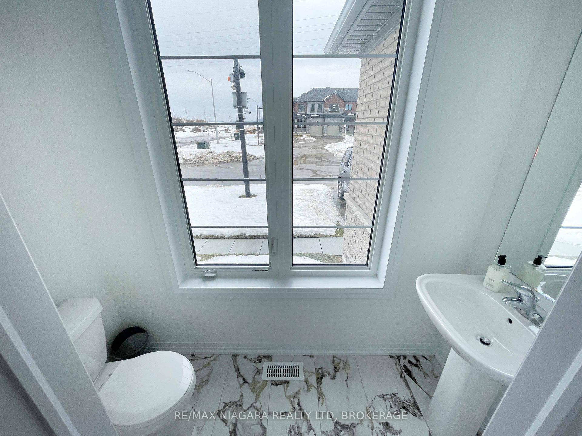 Photo 7 of Unit 23, 15 Peach Street, Thorold, Rolling Meadows — HOMEH