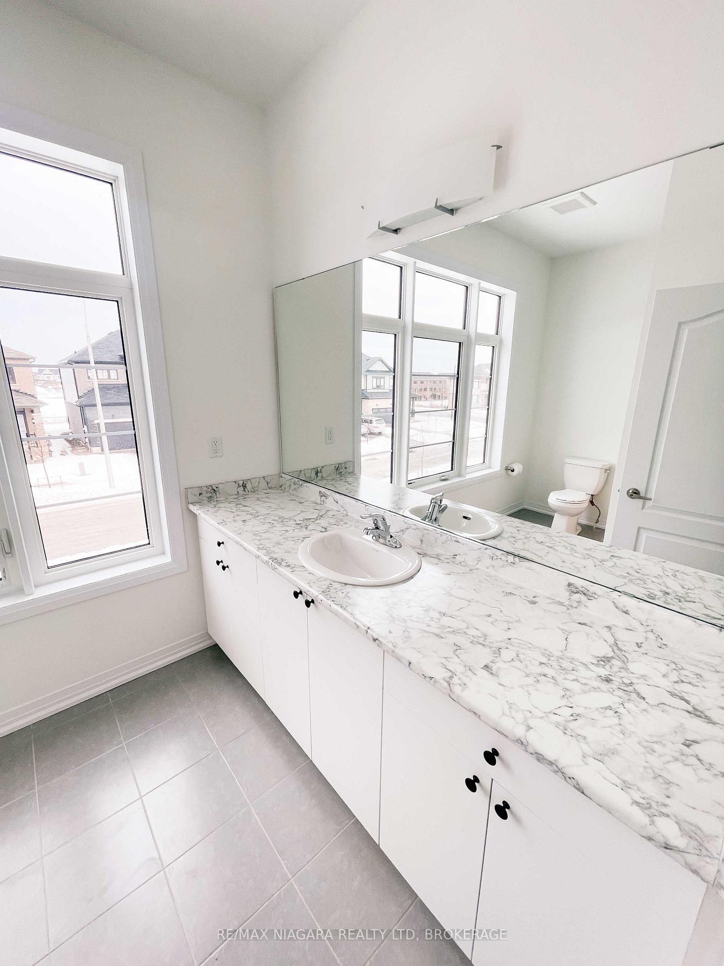 Photo 13 of Unit 23, 15 Peach Street, Thorold, Rolling Meadows — HOMEH