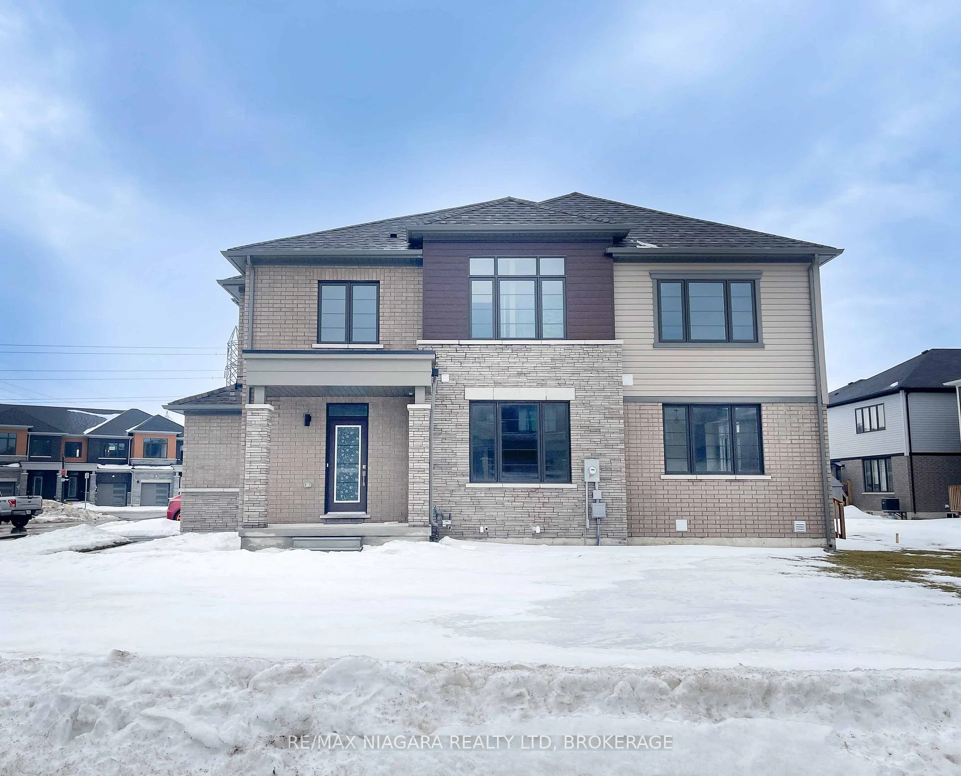 Photo 4 of Unit 23, 15 Peach Street, Thorold, Rolling Meadows — HOMEH