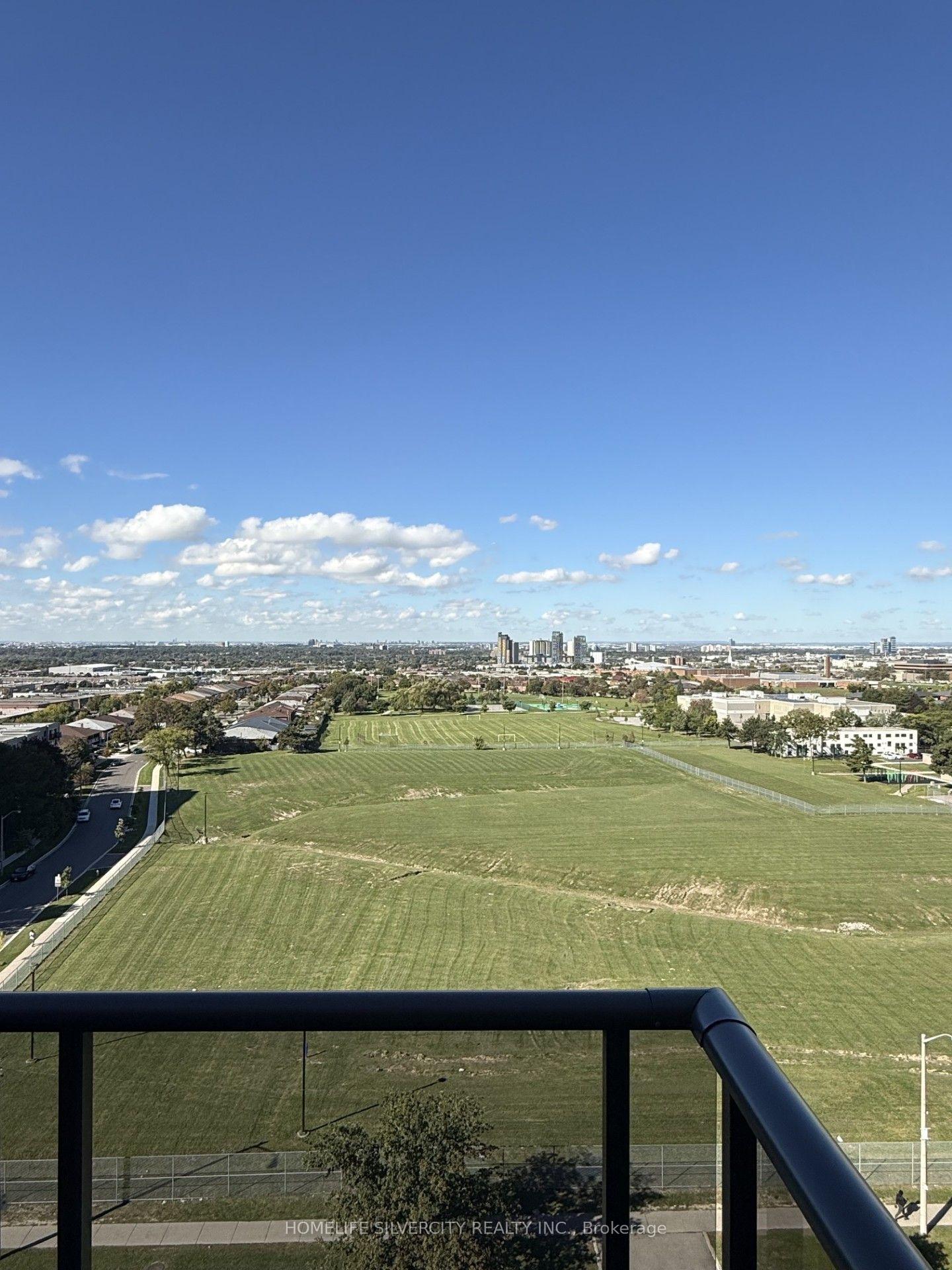 Photo 9 of Unit 1011, 2825 Jane Street, North York, Glenfield-Jane Heights — HOMEH
