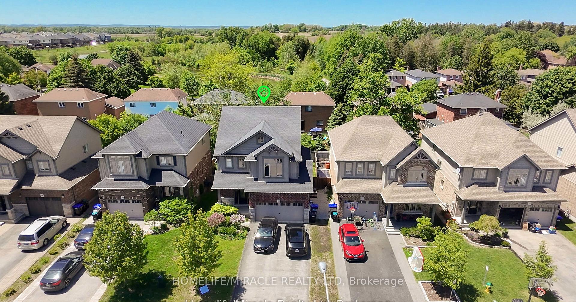 Photo 4 of 32 Carleton Trail, New Tecumseth, Beeton — HOMEH