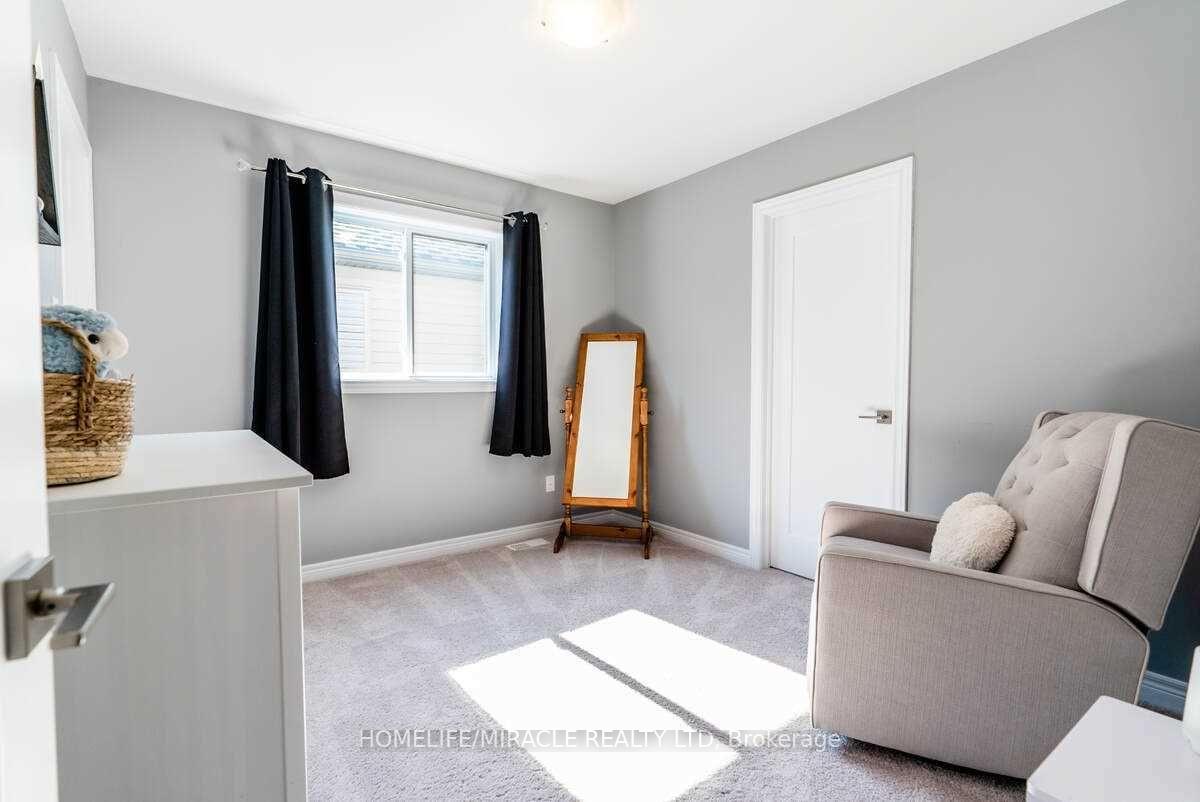 Photo 20 of 32 Carleton Trail, New Tecumseth, Beeton — HOMEH