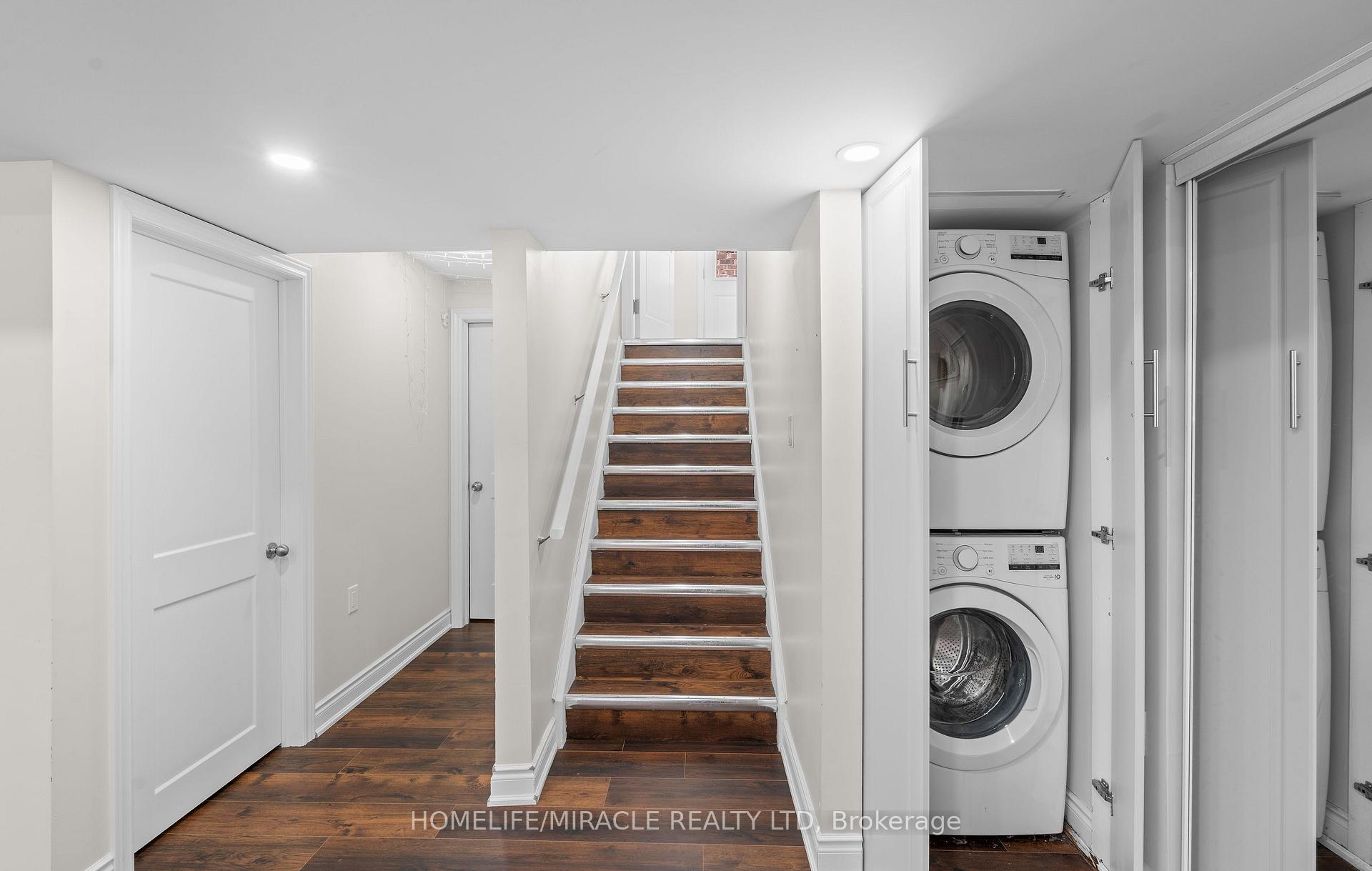 Photo 33 of 32 Carleton Trail, New Tecumseth, Beeton — HOMEH