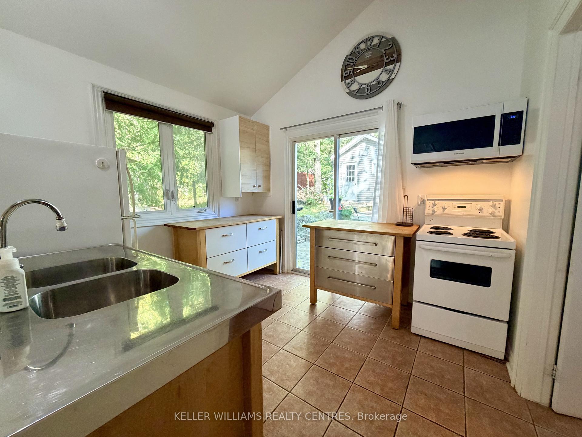 Photo 11 of 113 Oliver Drive, Tiny, Rural Tiny — HOMEH