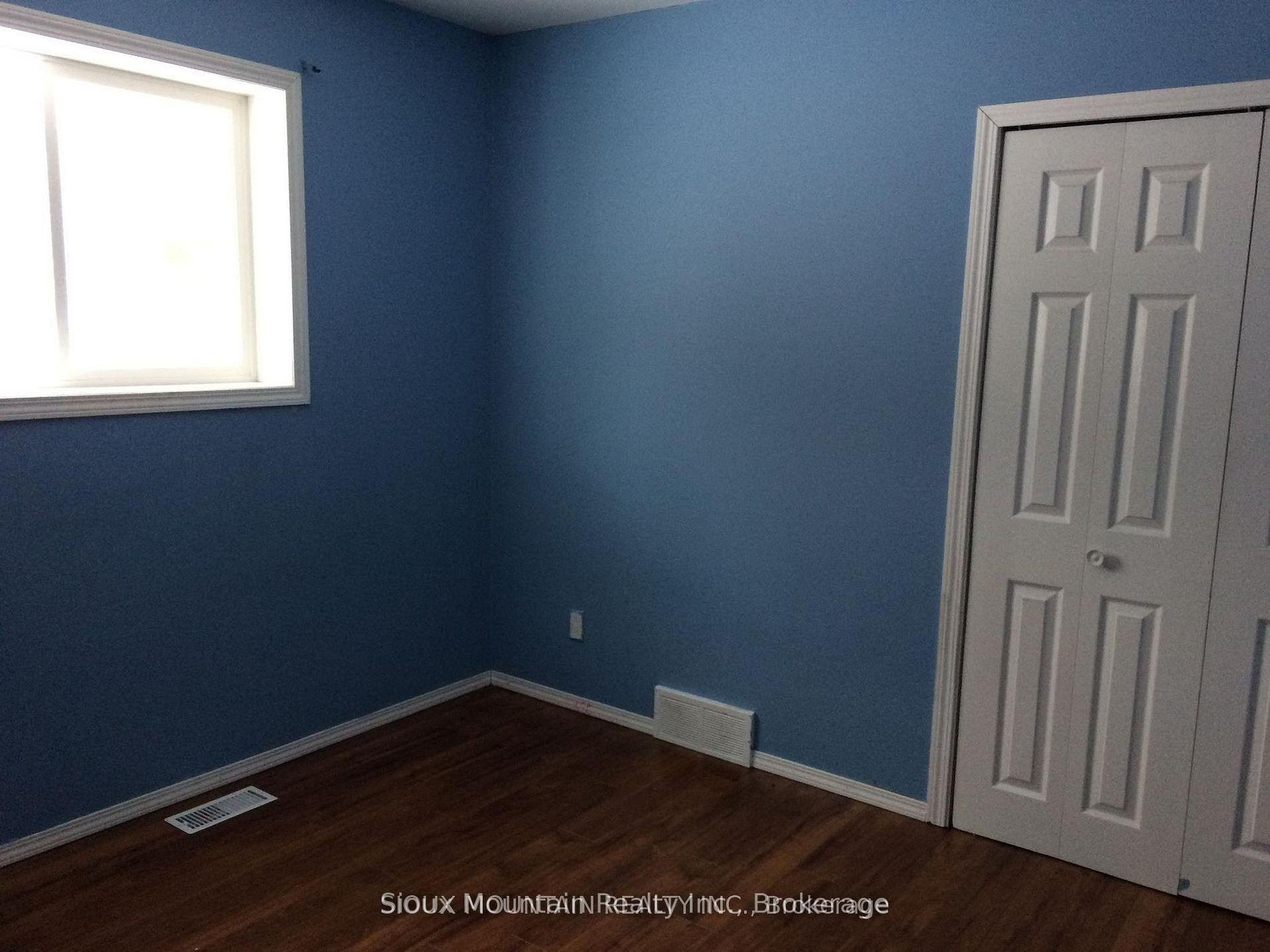 Photo 6 of 13 Fourth Avenue, Sioux Lookout — HOMEH
