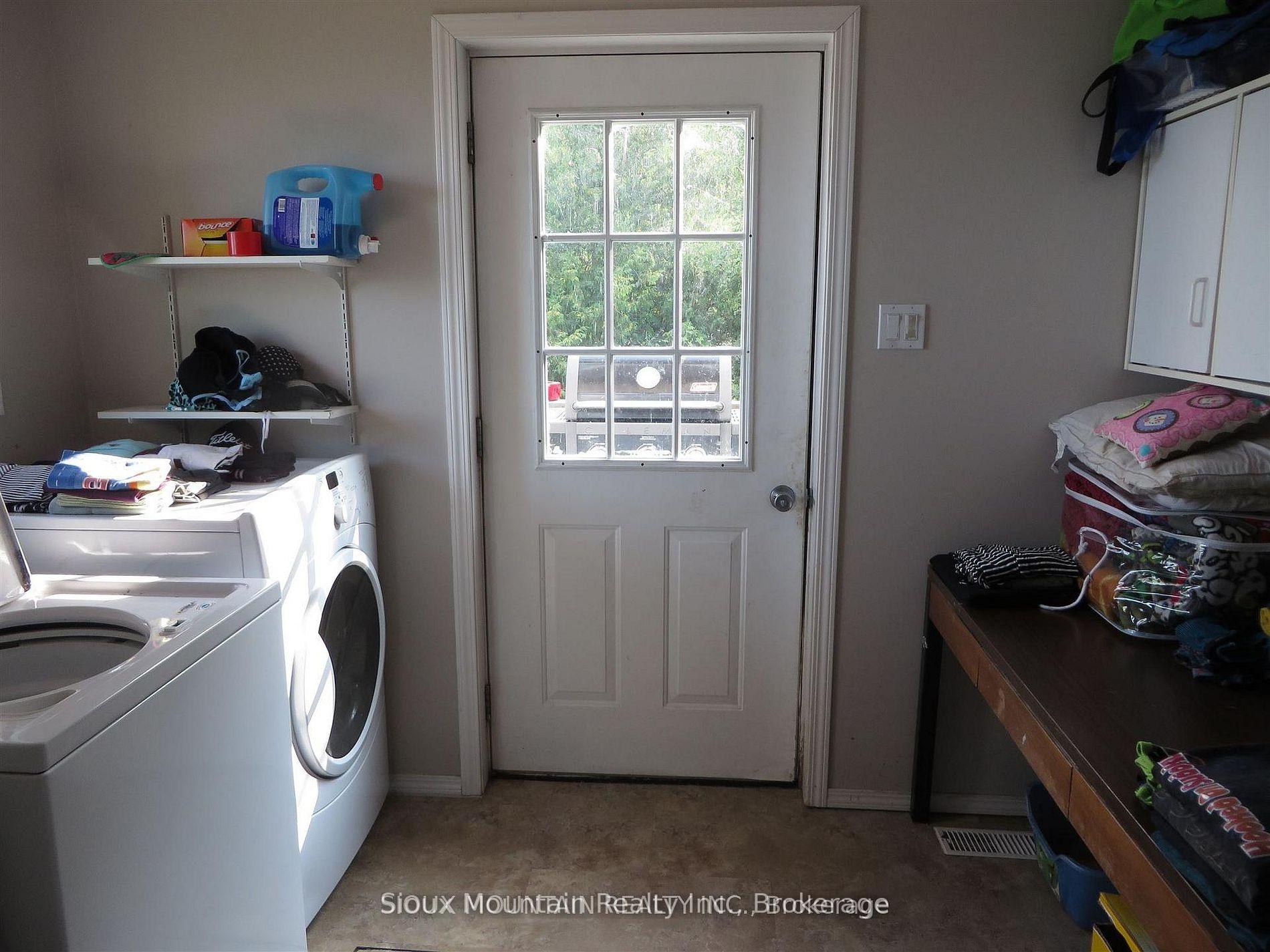 Photo 7 of 13 Fourth Avenue, Sioux Lookout — HOMEH