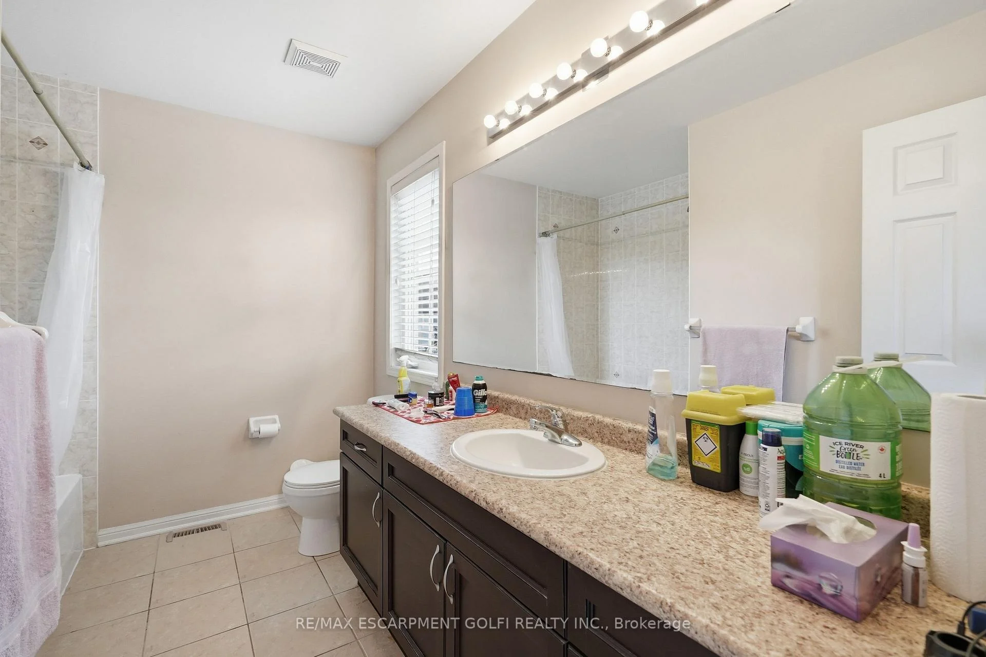 Photo 83 of 240 Emick Drive, Hamilton, Meadowlands — HOMEH