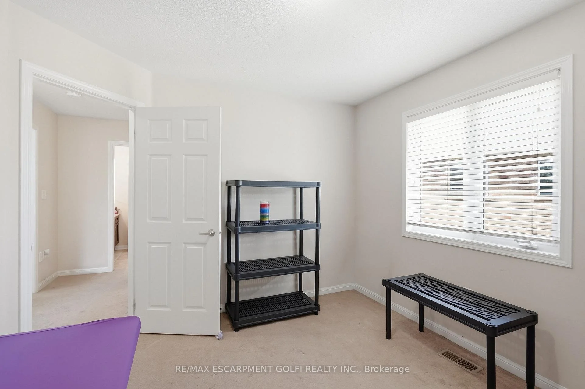 Photo 90 of 240 Emick Drive, Hamilton, Meadowlands — HOMEH