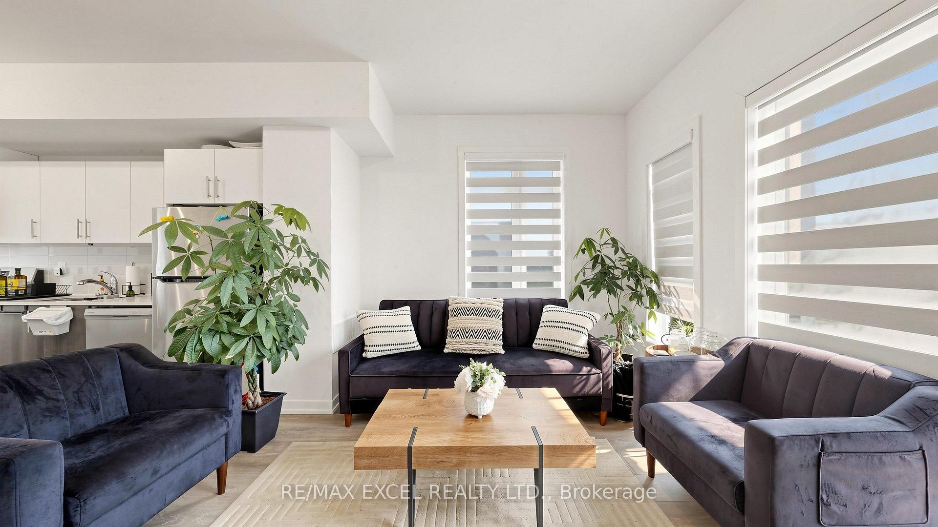 Photo 5 of 68A Tisdale Avenue, North York, Victoria Village — HOMEH