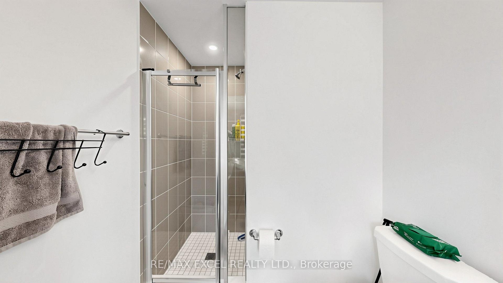 Photo 29 of 68A Tisdale Avenue, North York, Victoria Village — HOMEH