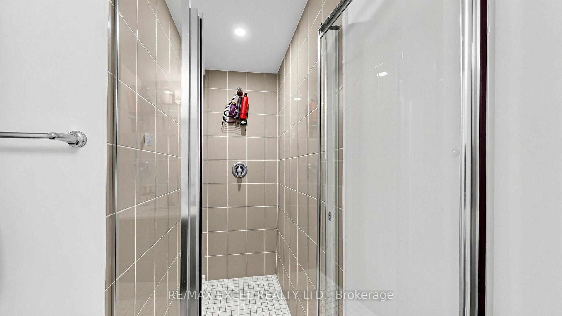 Photo 38 of 68A Tisdale Avenue, North York, Victoria Village — HOMEH