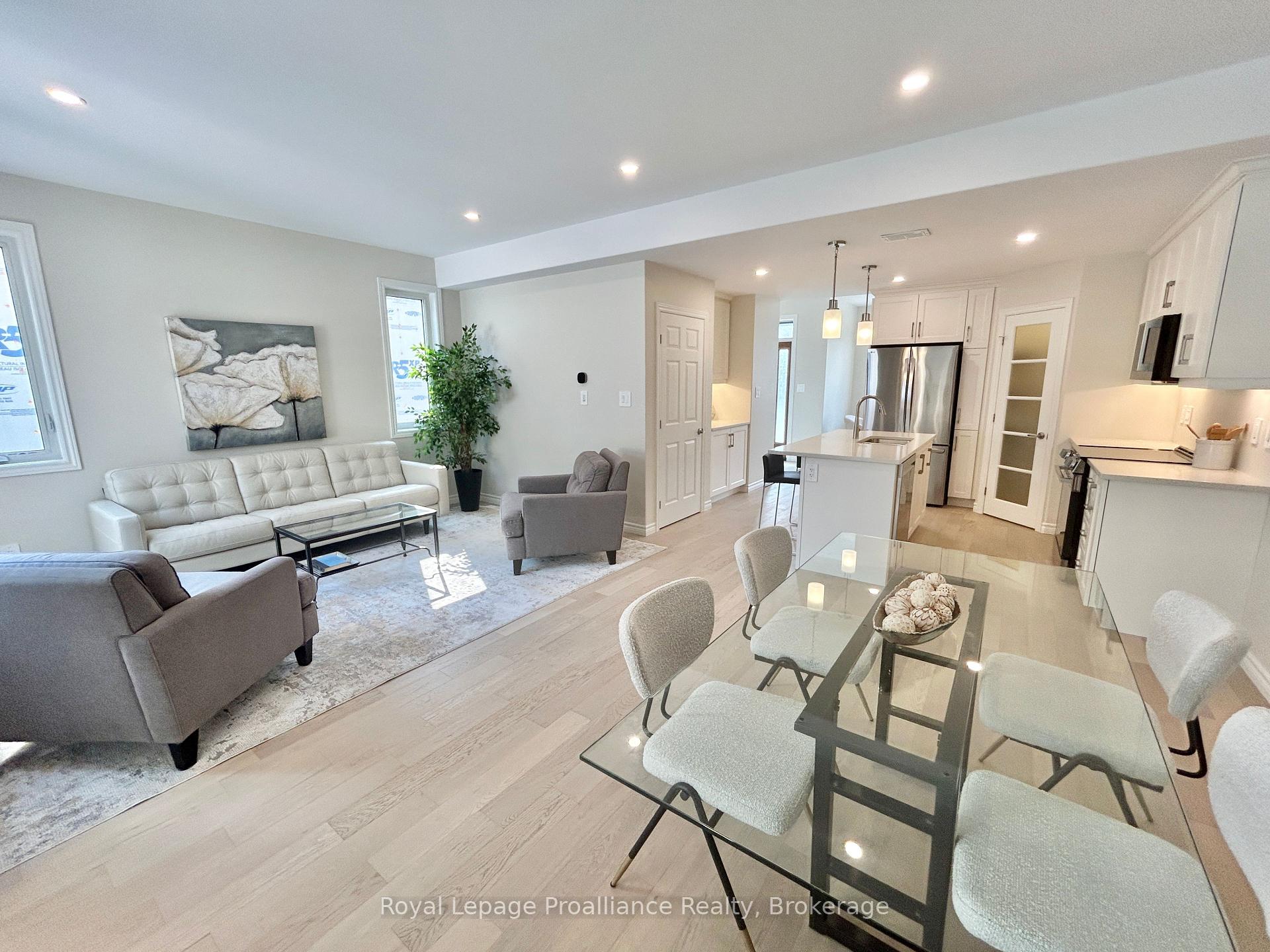 Photo 8 of 93 Athabaska Drive, Belleville, Thurlow Ward — HOMEH