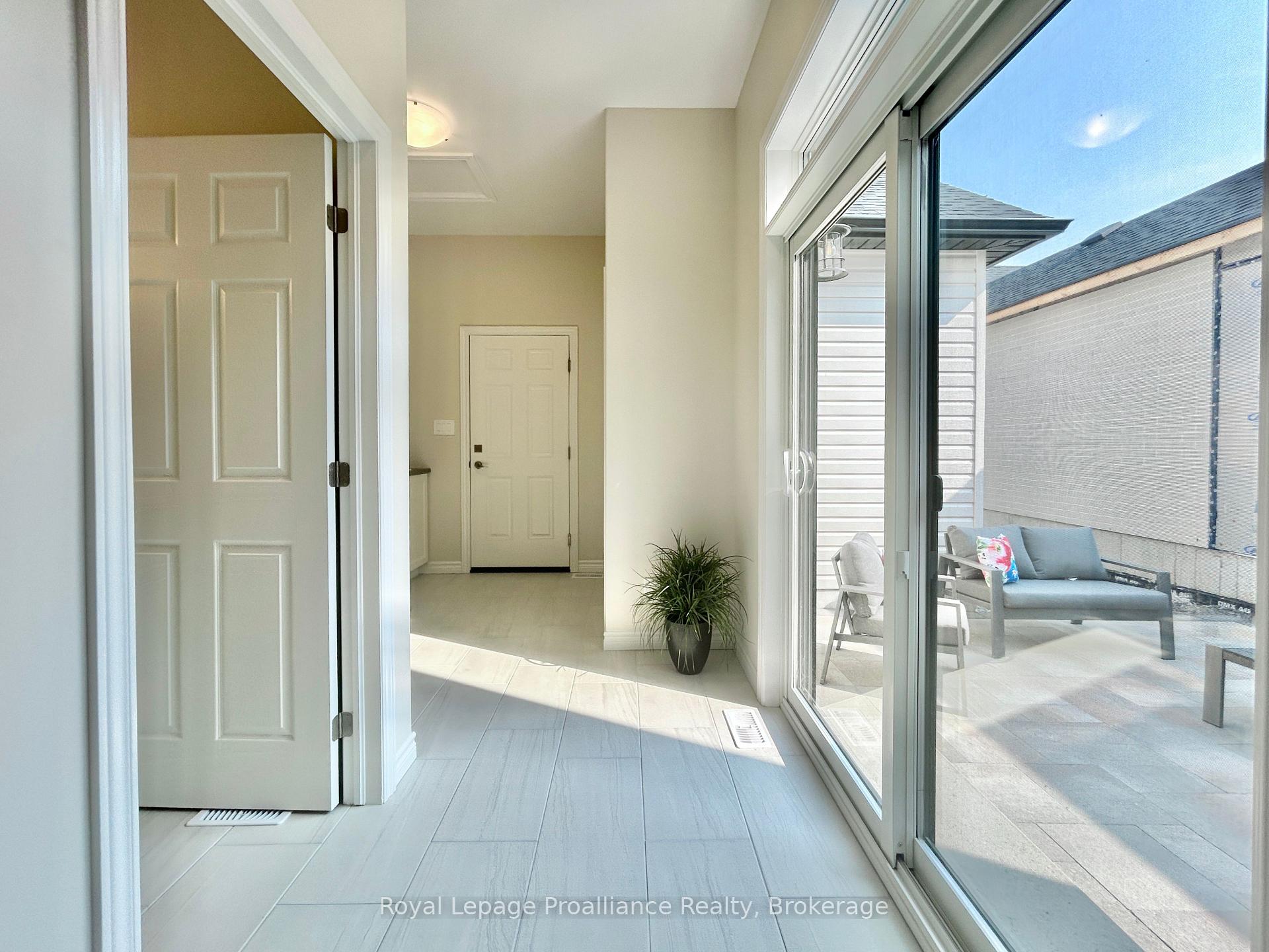 Photo 9 of 93 Athabaska Drive, Belleville, Thurlow Ward — HOMEH