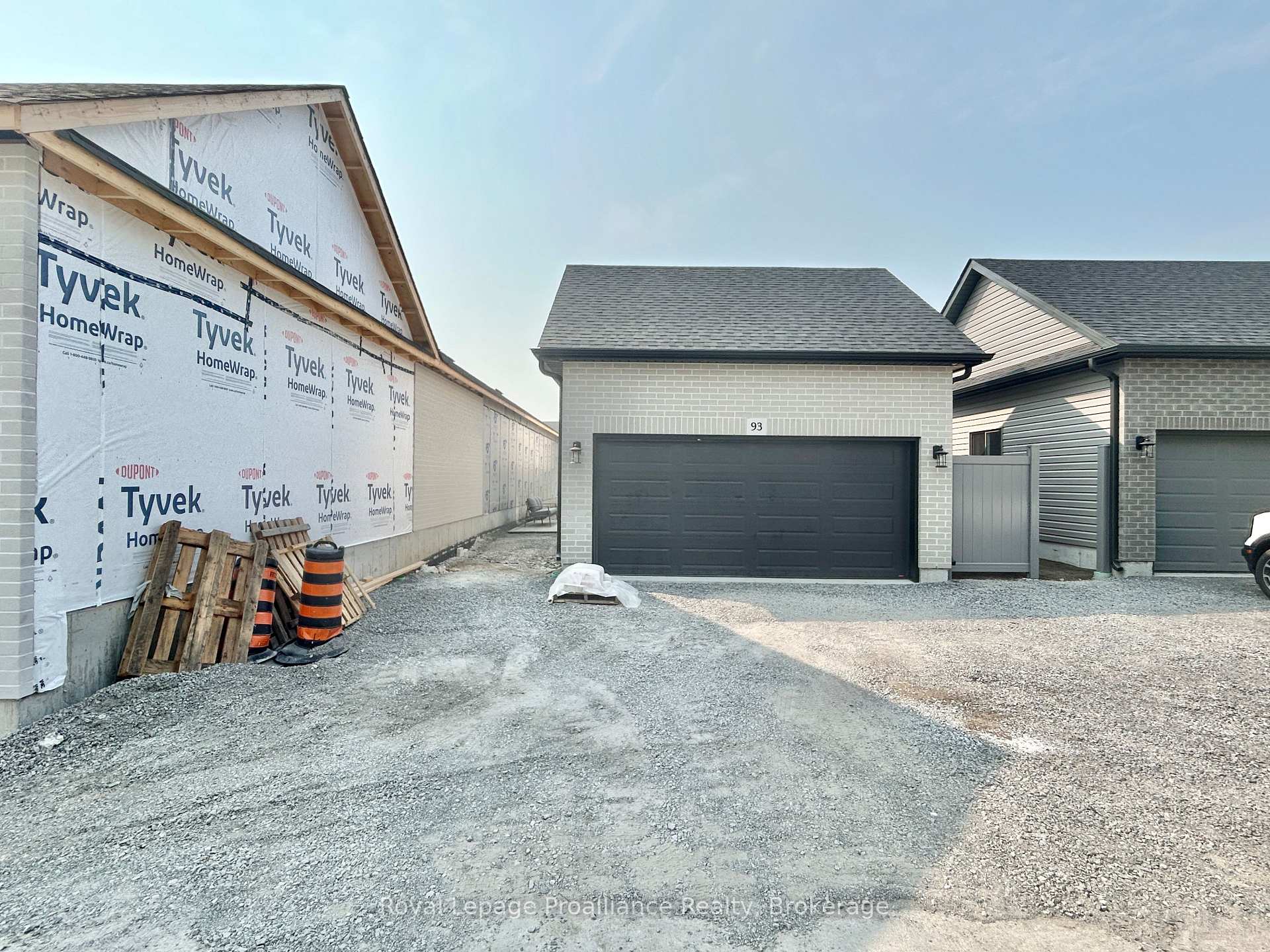 Photo 19 of 93 Athabaska Drive, Belleville, Thurlow Ward — HOMEH