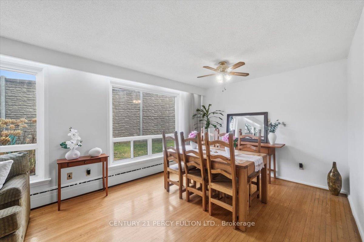 Photo 5 of 16 By-Pass Court, Scarborough, Tam O'Shanter-Sullivan — HOMEH