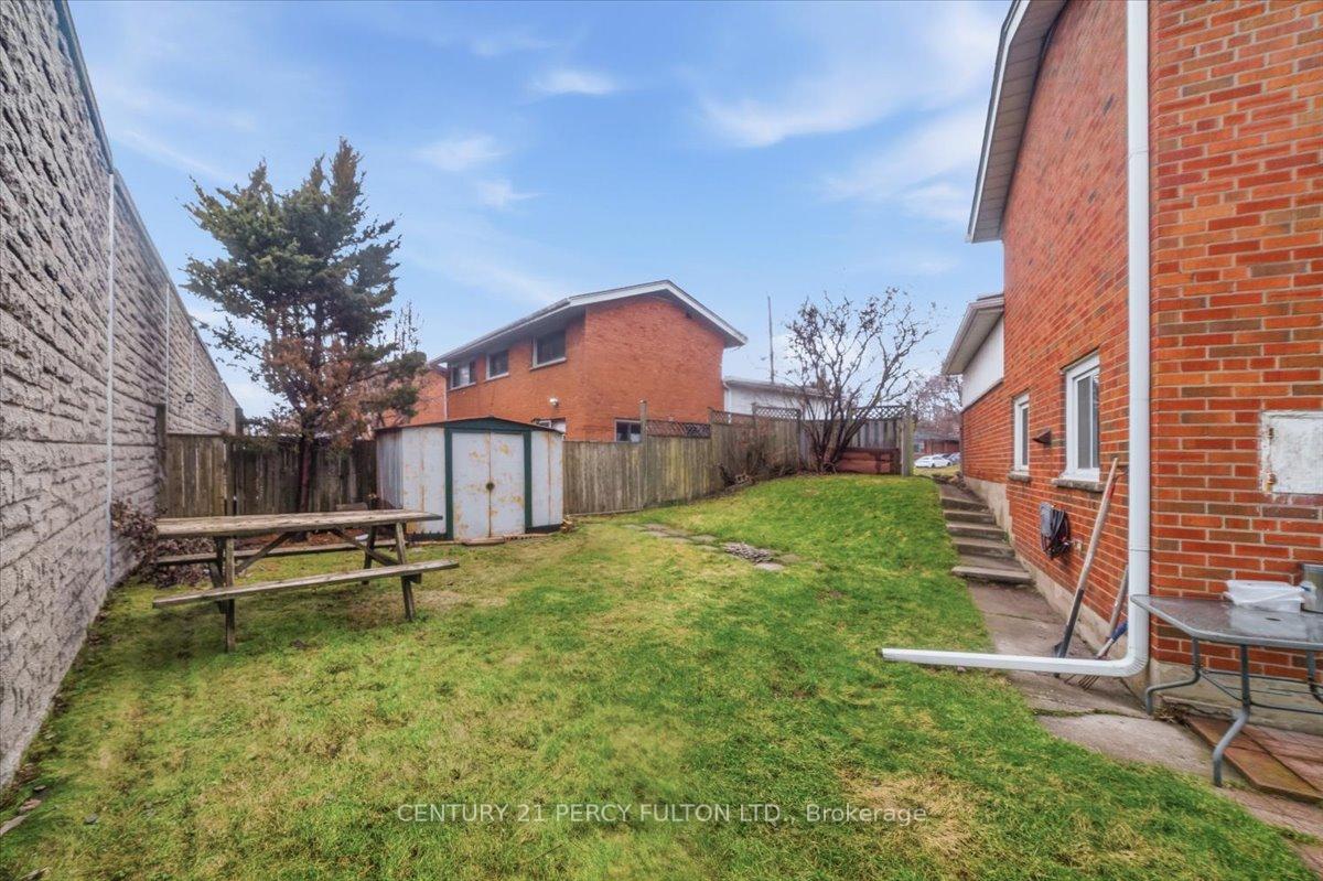 Photo 25 of 16 By-Pass Court, Scarborough, Tam O'Shanter-Sullivan — HOMEH