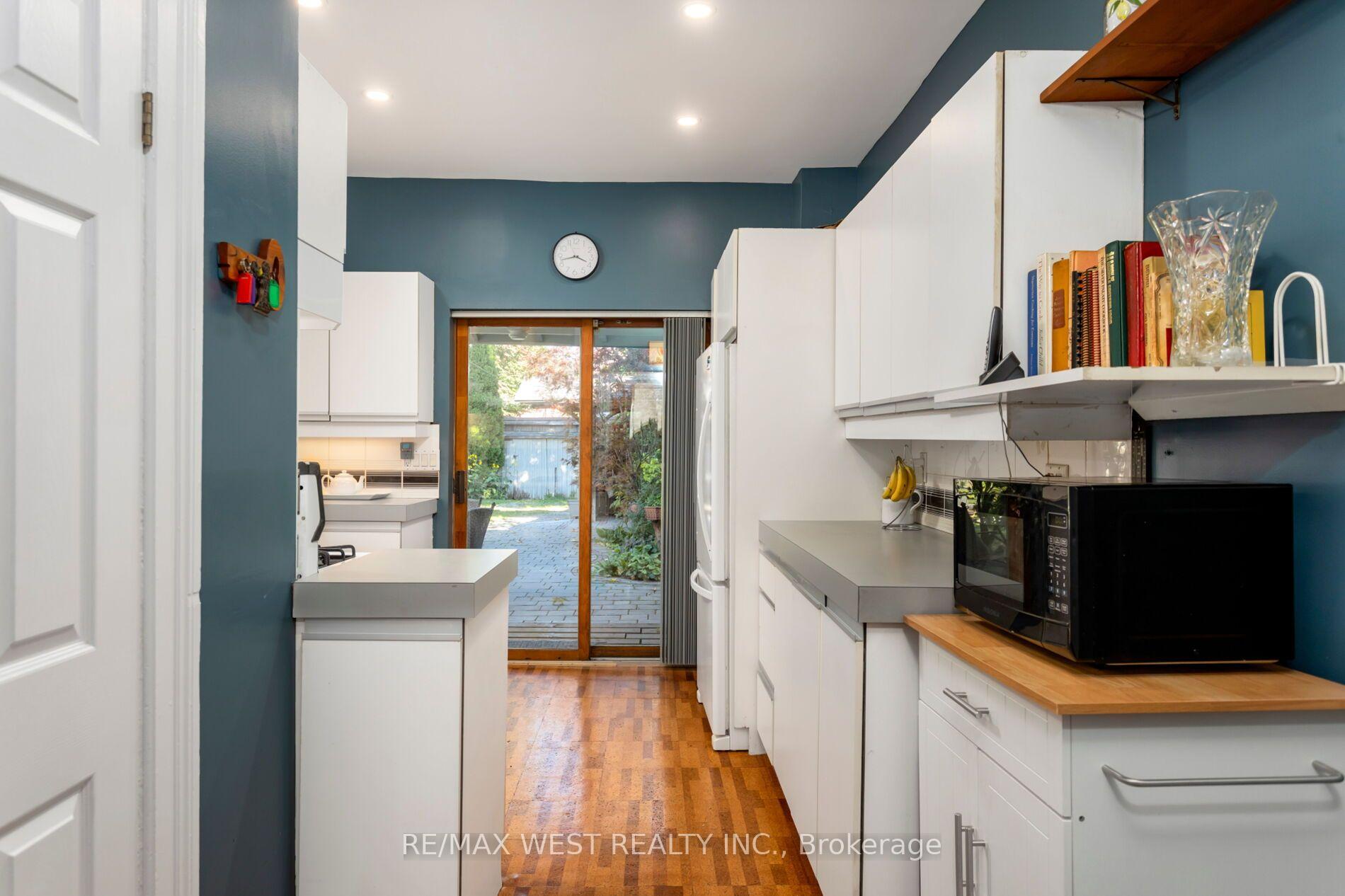 Photo 13 of 195 Dunn Avenue, Toronto, South Parkdale — HOMEH