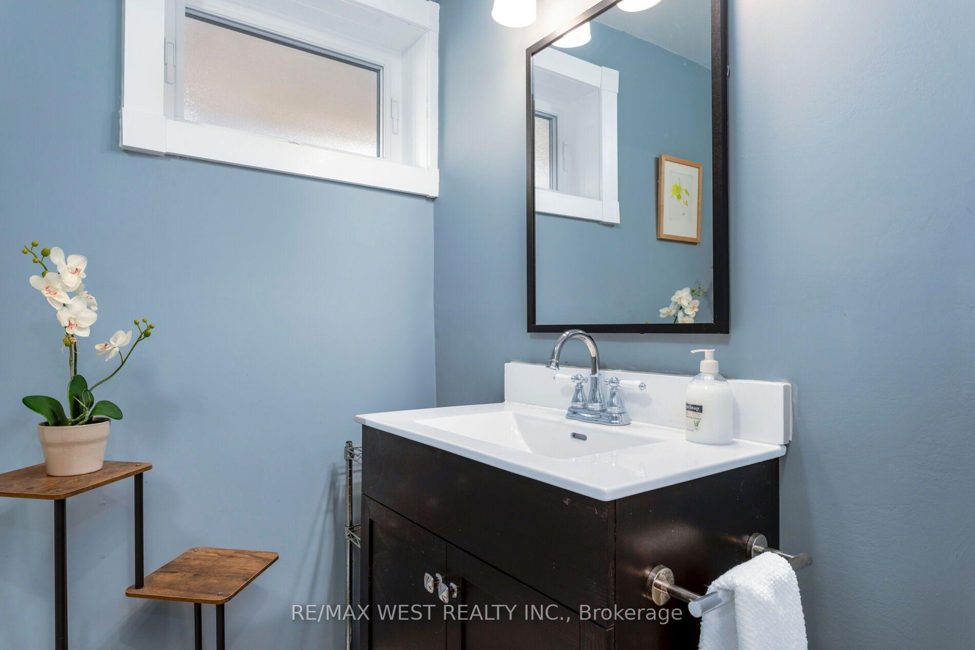 Photo 14 of 195 Dunn Avenue, Toronto, South Parkdale — HOMEH
