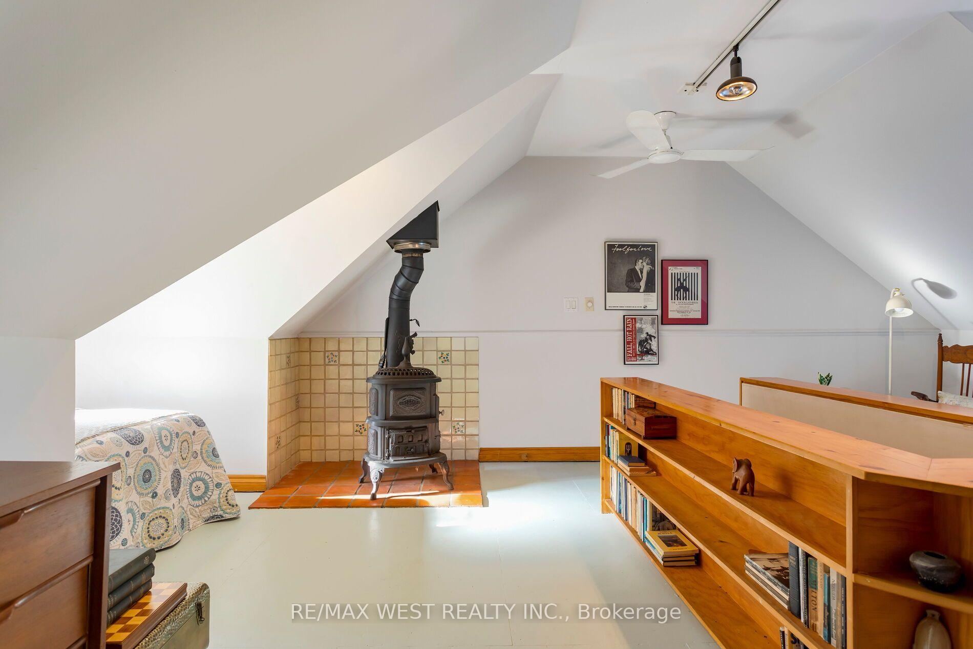 Photo 29 of 195 Dunn Avenue, Toronto, South Parkdale — HOMEH